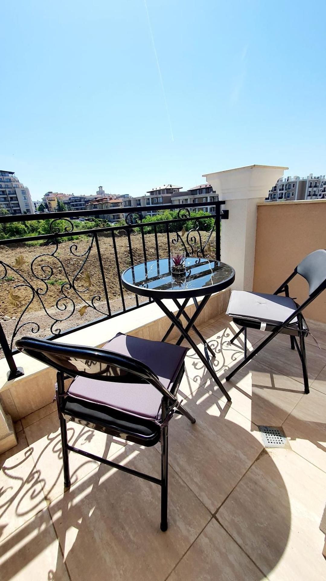 Superior One-Bedroom Apartment with Balcony