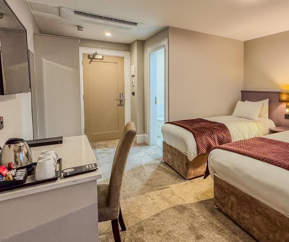 Standard Twin Room