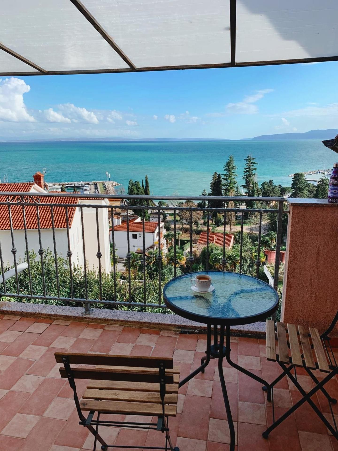Studio with Balcony and Sea View
