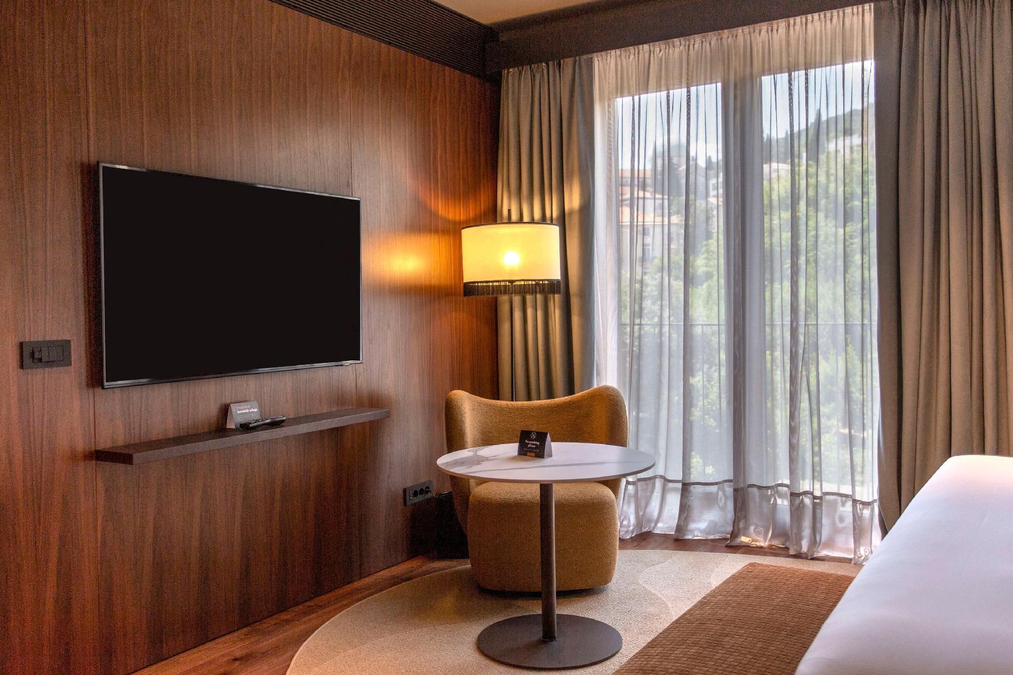 King Accessible Room