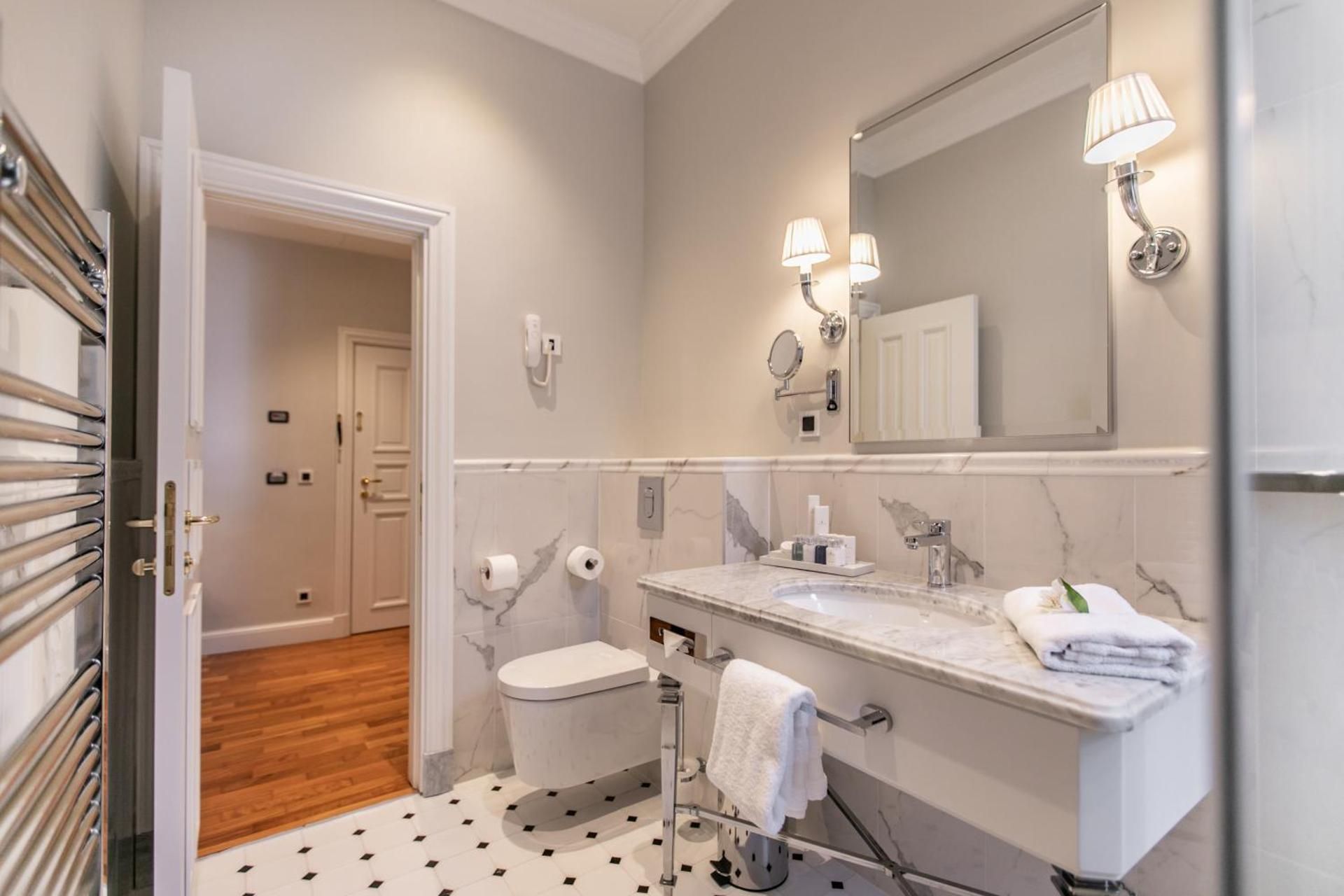 Superior Double or Twin Room with Garden View