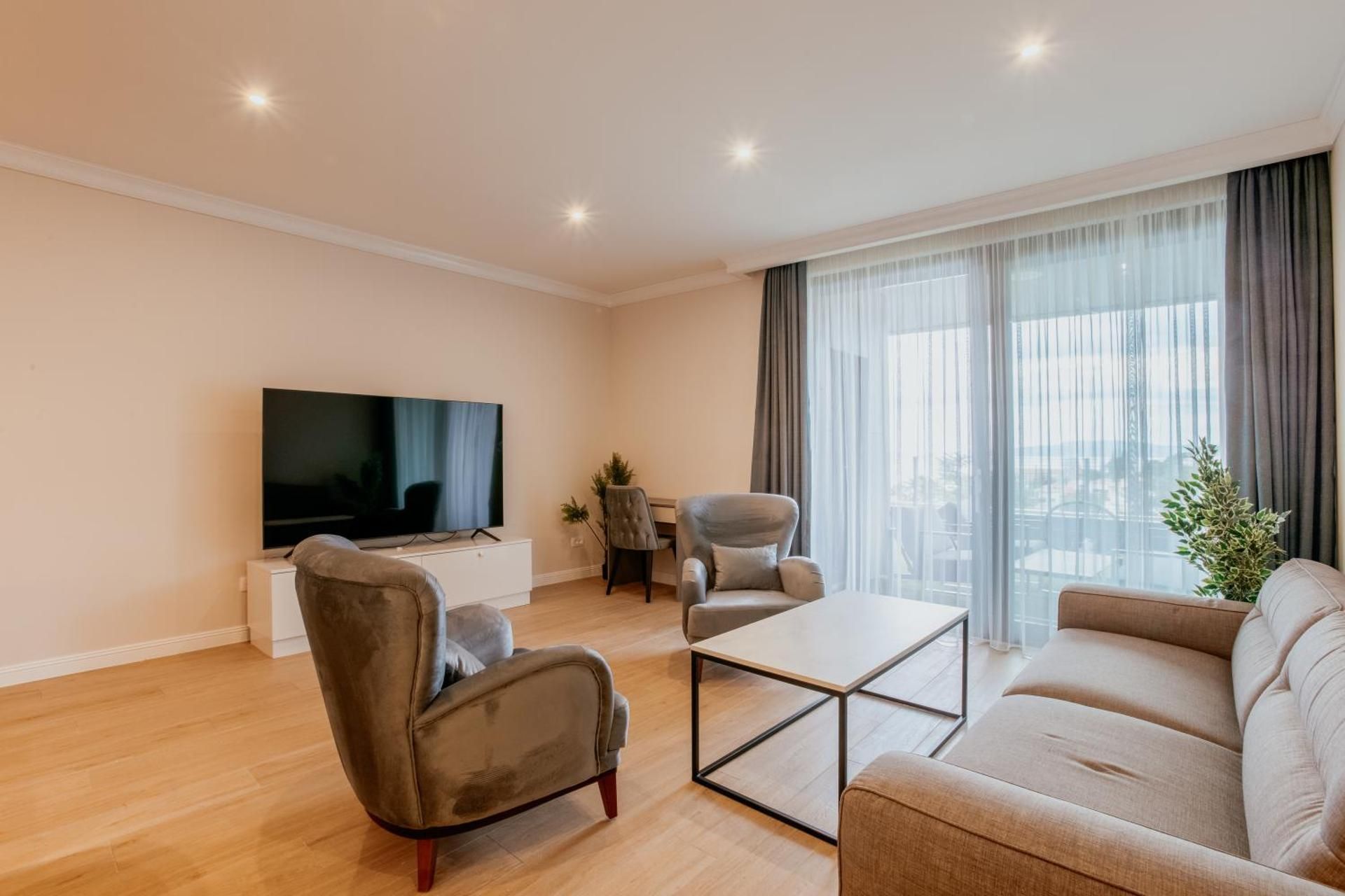 Three-Bedroom Apartment 05 Ground floor
