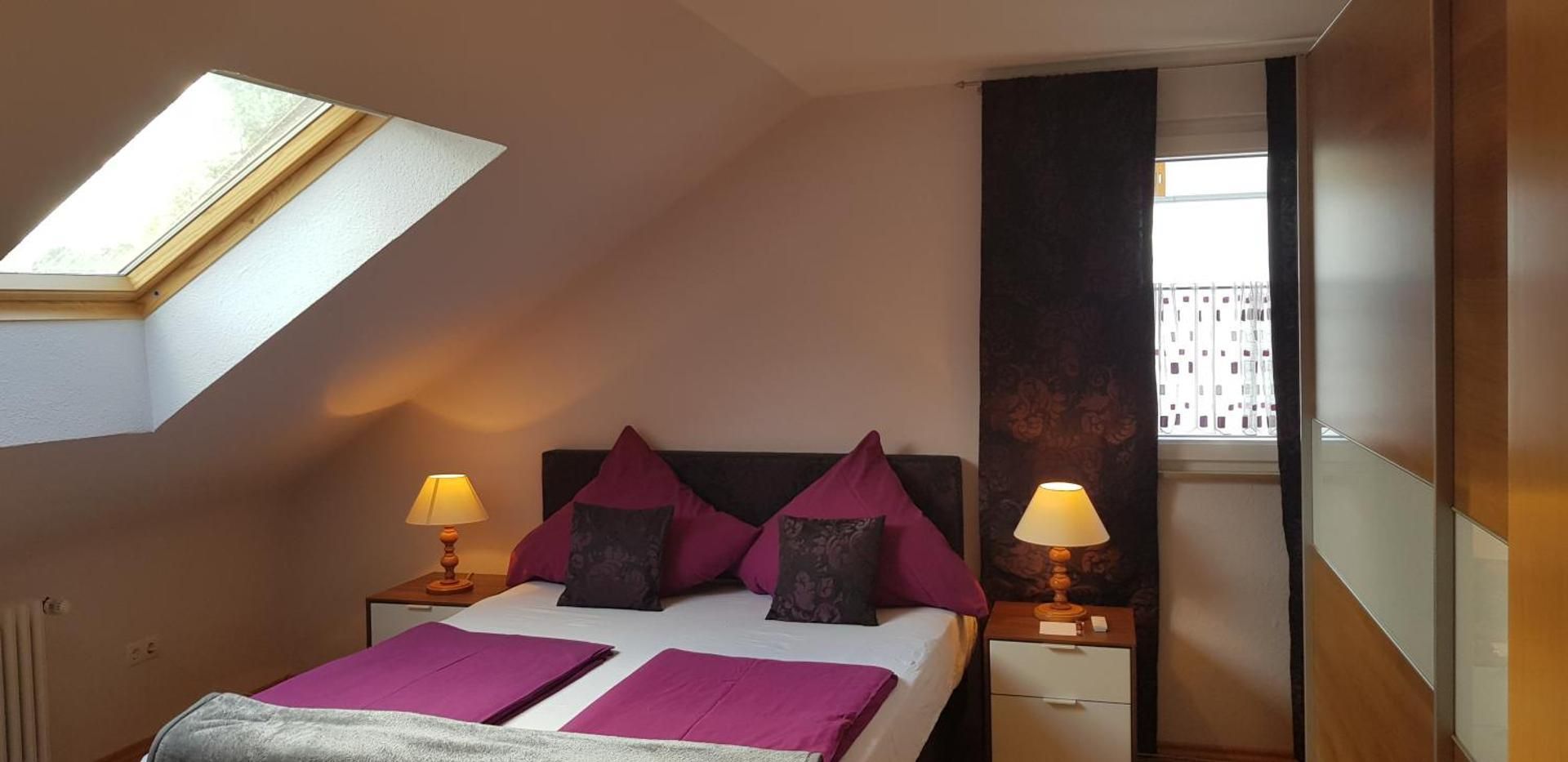 One-Bedroom Apartment - Annex