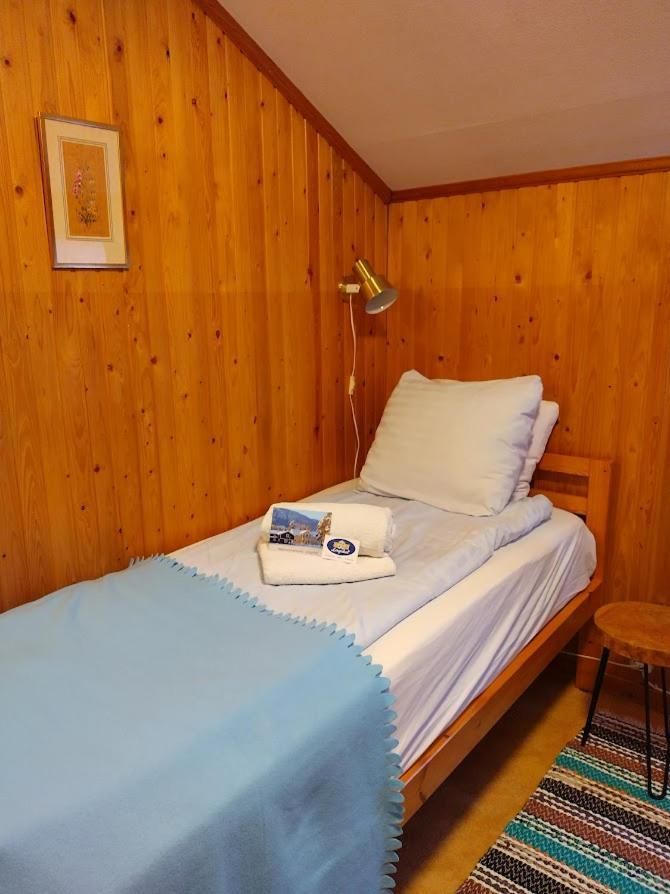 Single Room with Shared Bathroom