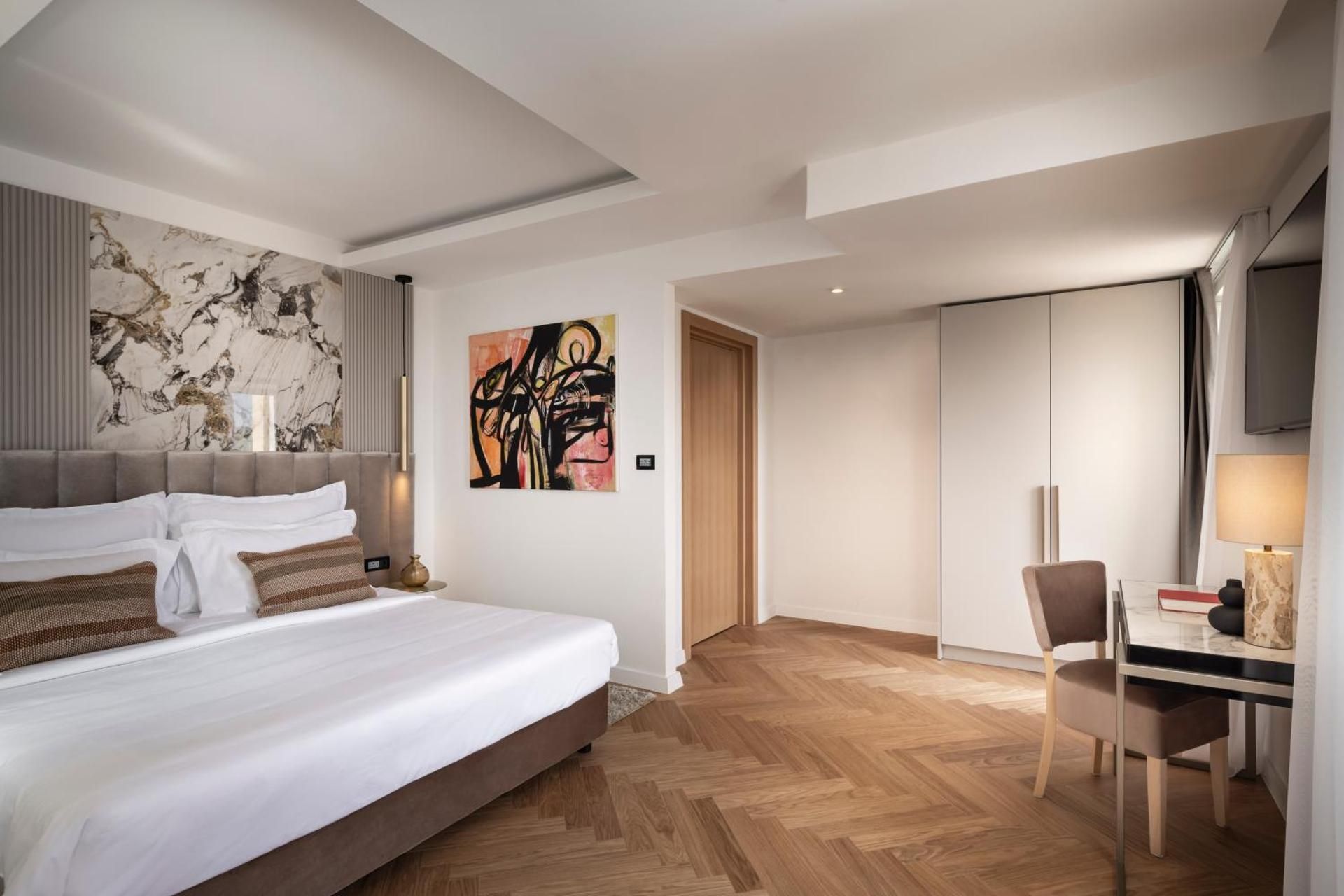 Superior Double Room with Balcony