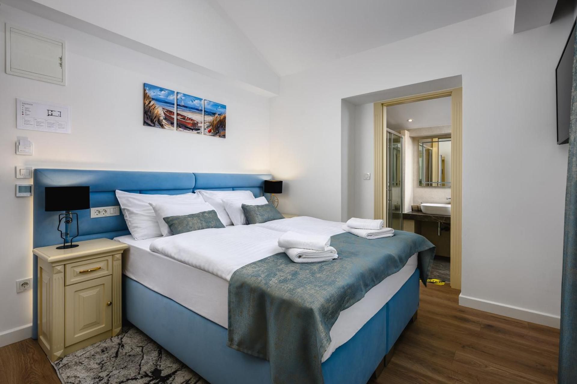 Economy Double Room