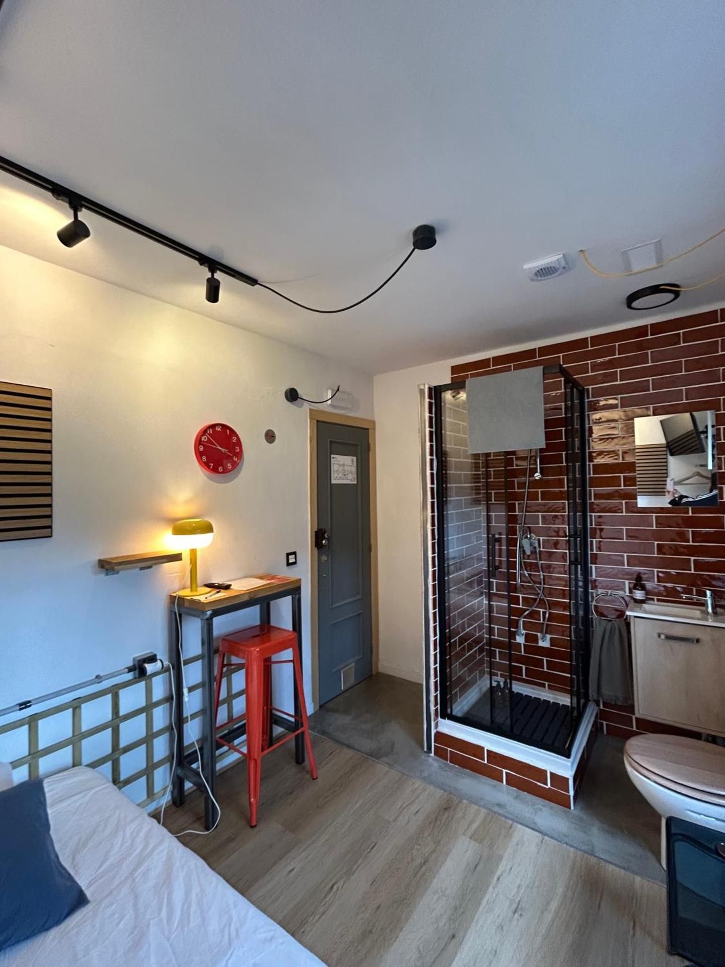 Single Room With Private Bathroom
