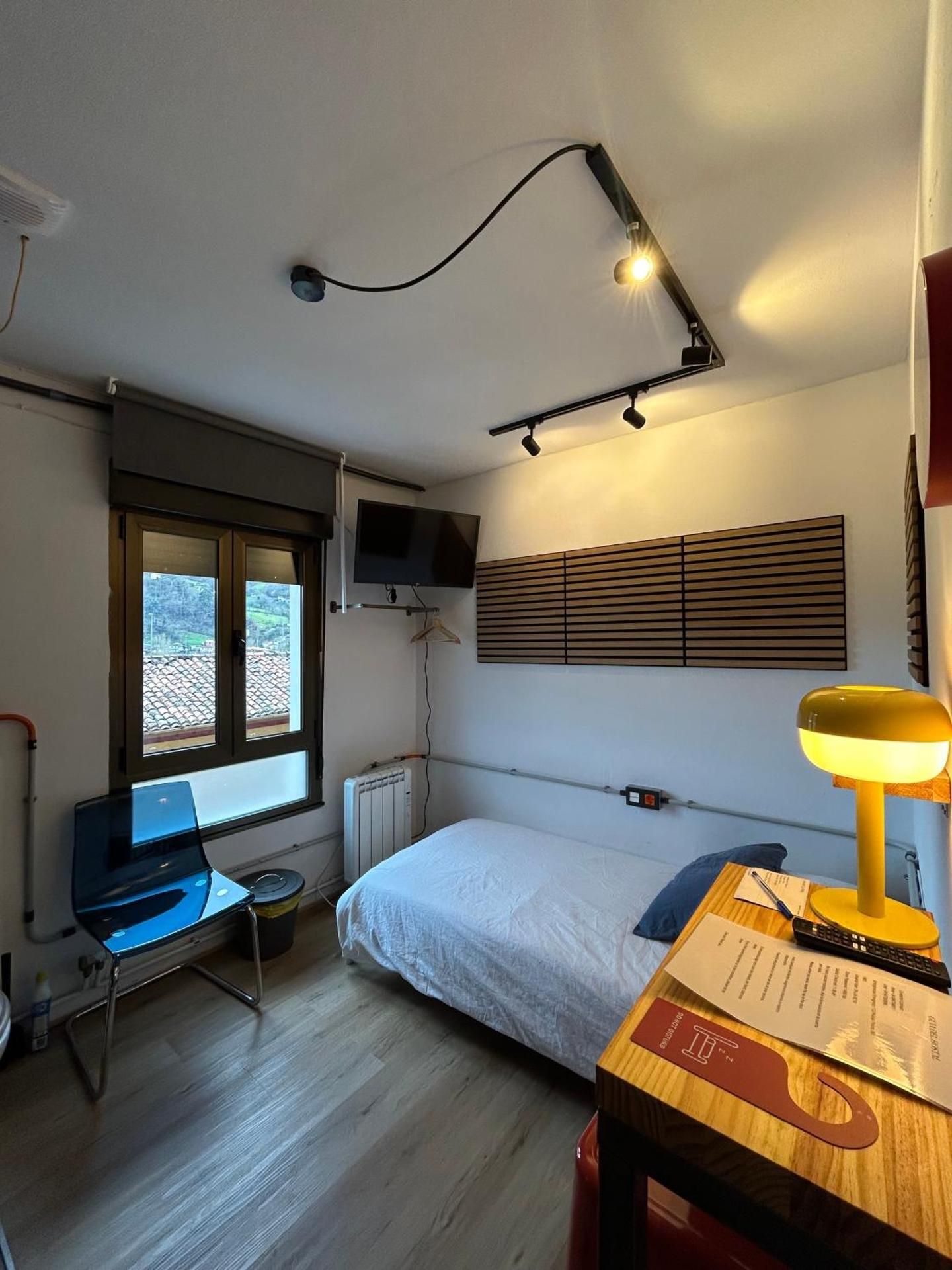 Single Room With Private Bathroom