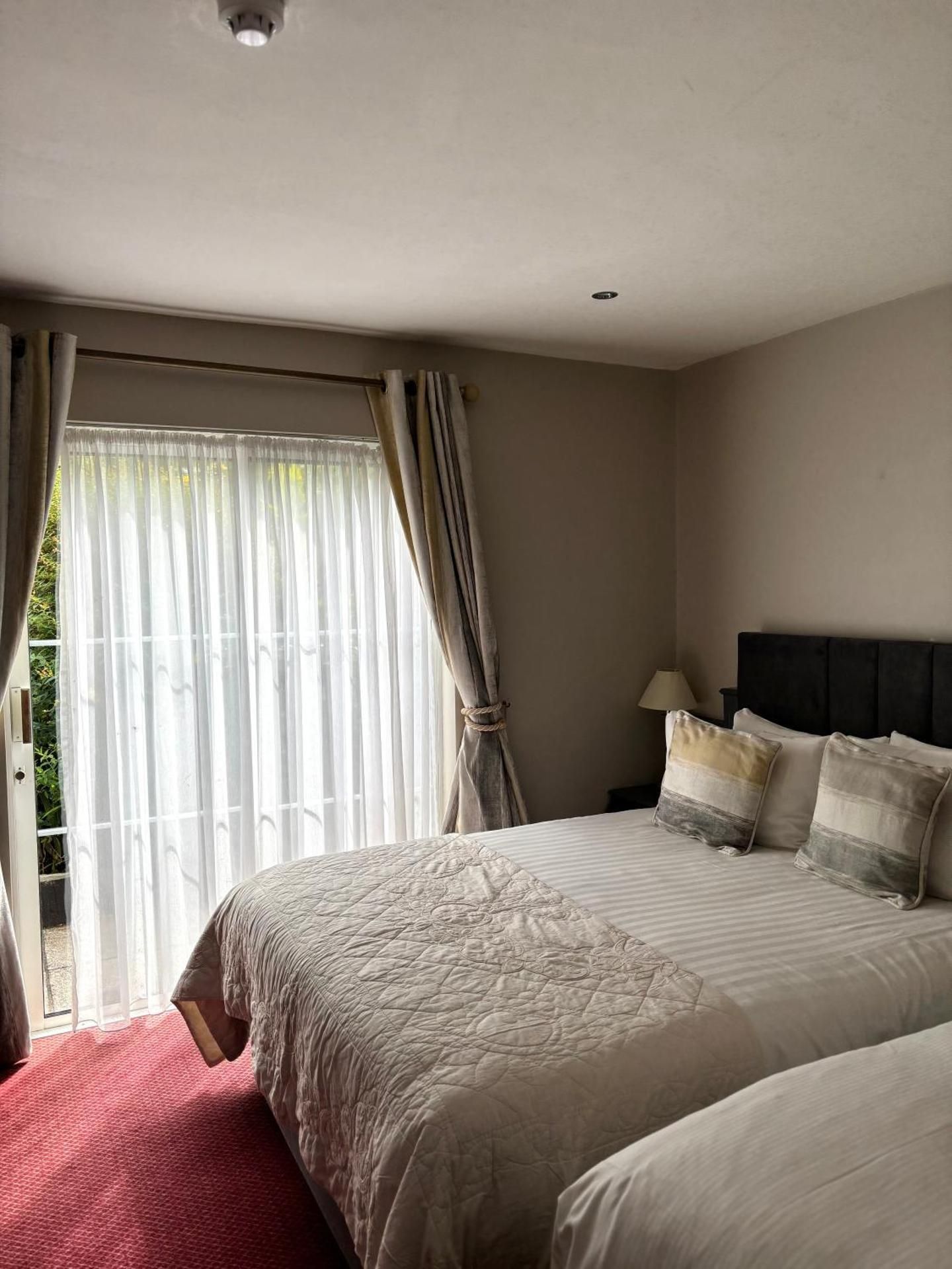 Queen Room - Disability Access