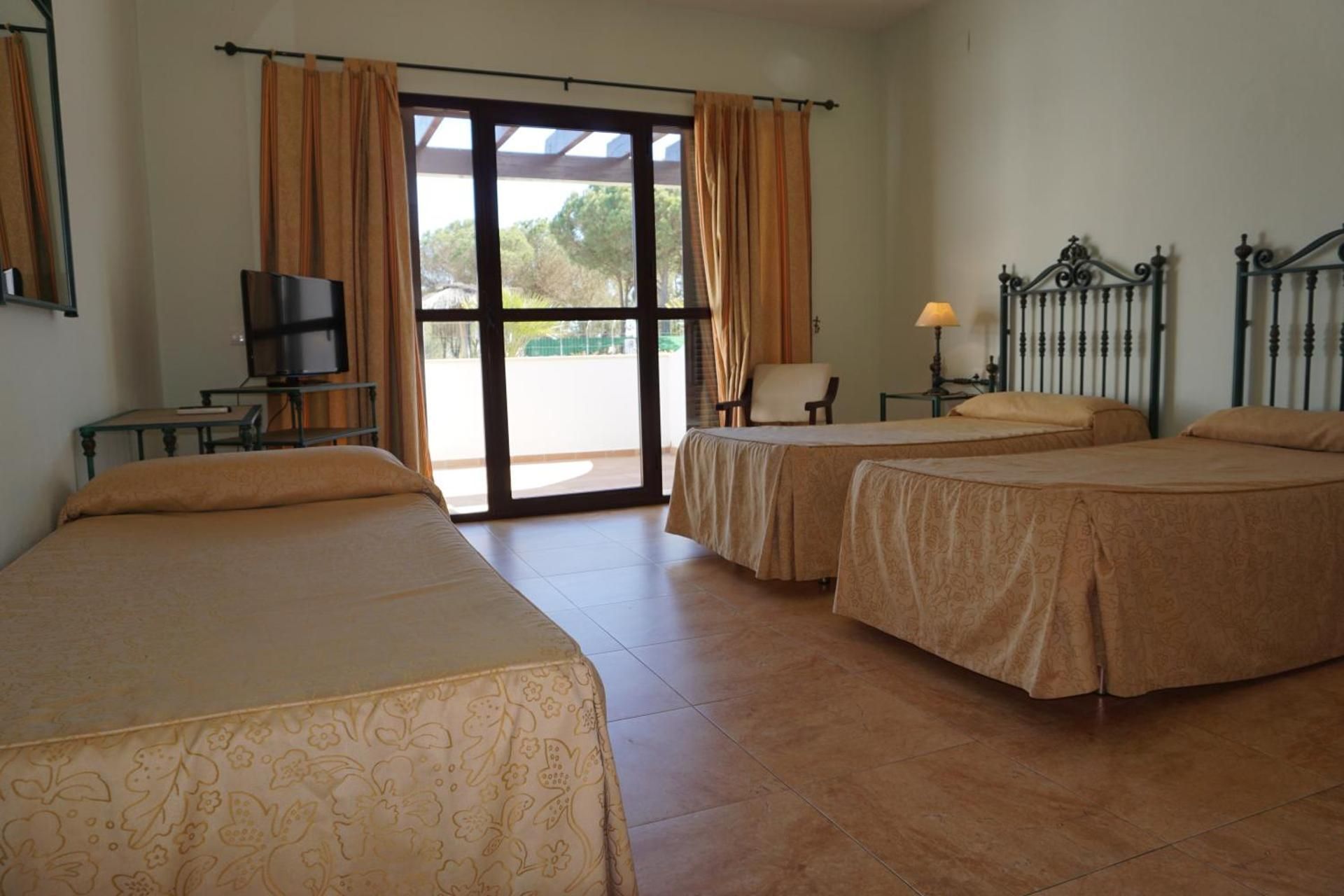 Triple Room ( 3 Adults)