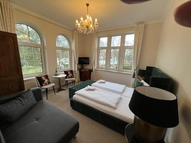 double room with sofa bed