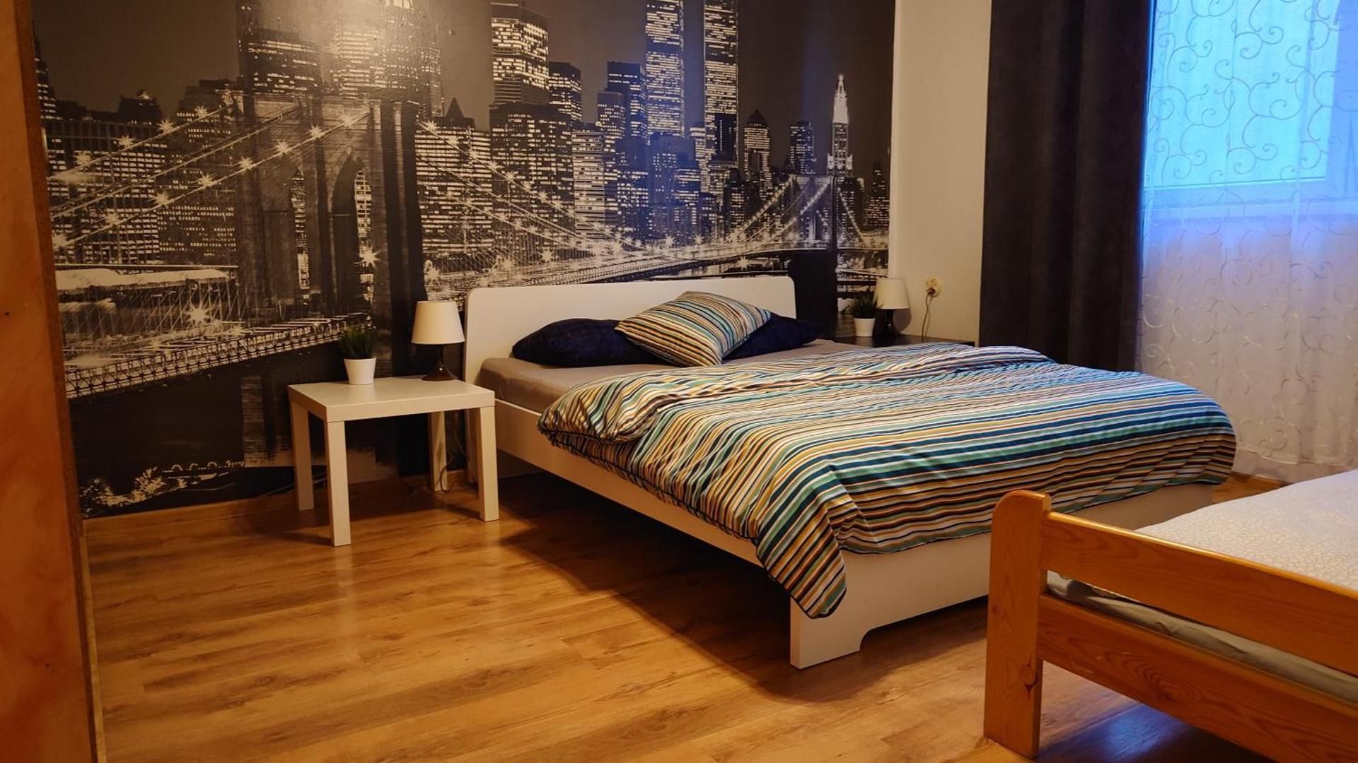 One-Bedroom Apartment - Non-Smoking