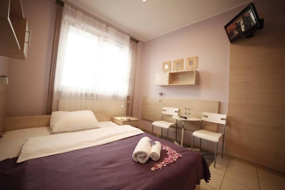 Economy Single Room