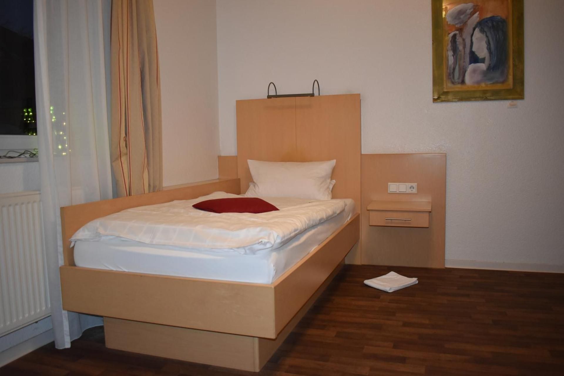 Budget Single Room