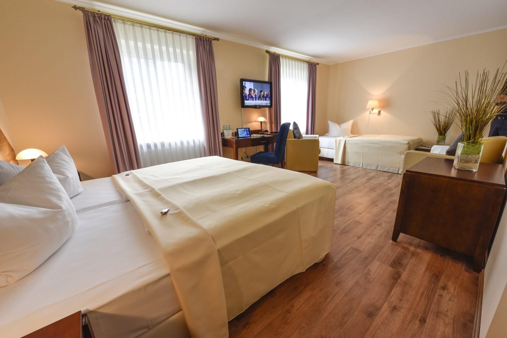 Comfort Triple Room