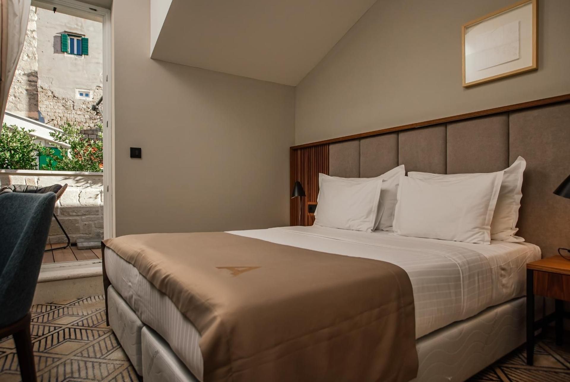Superior Double or Twin Room with Terrace