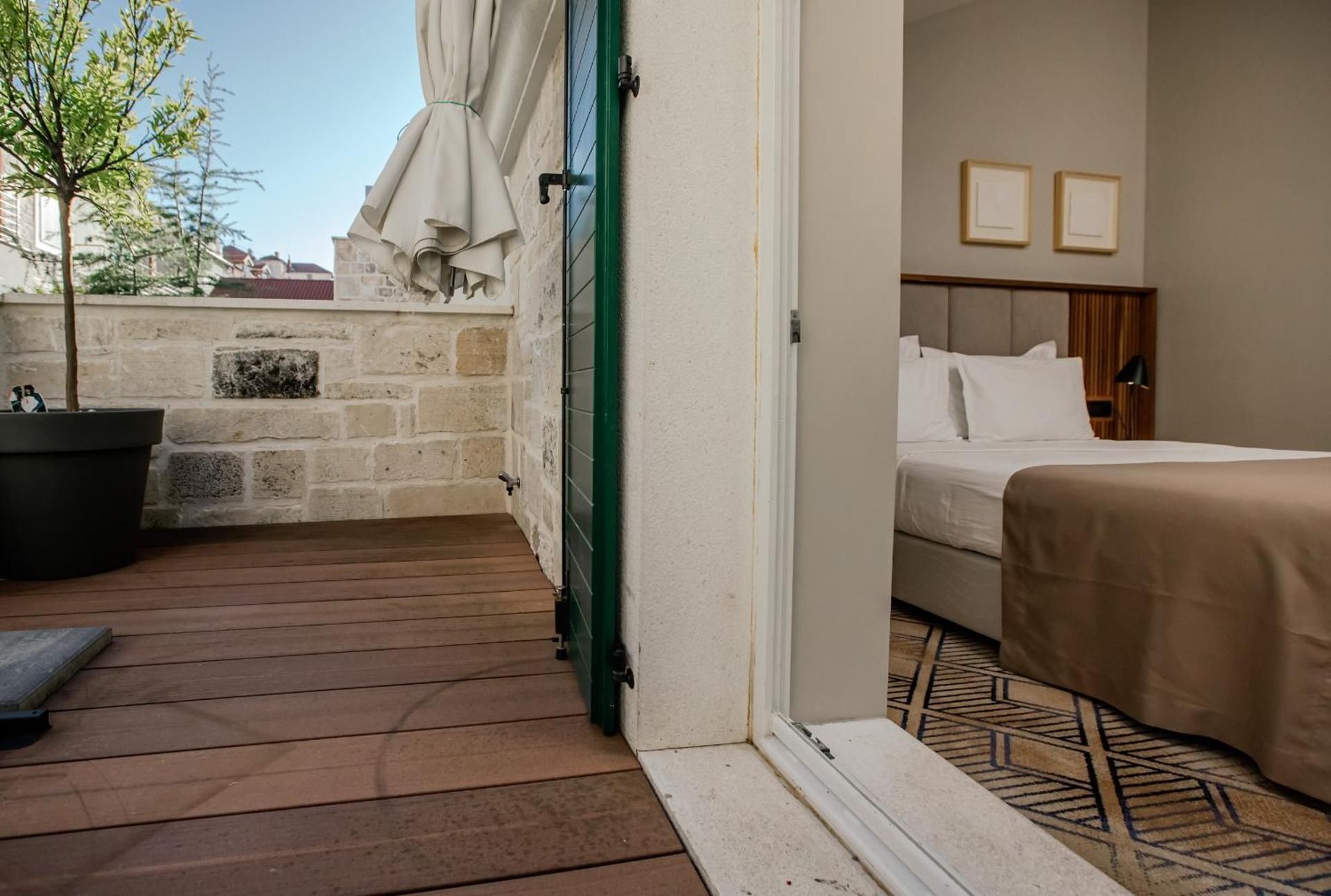 Superior Double or Twin Room with Terrace
