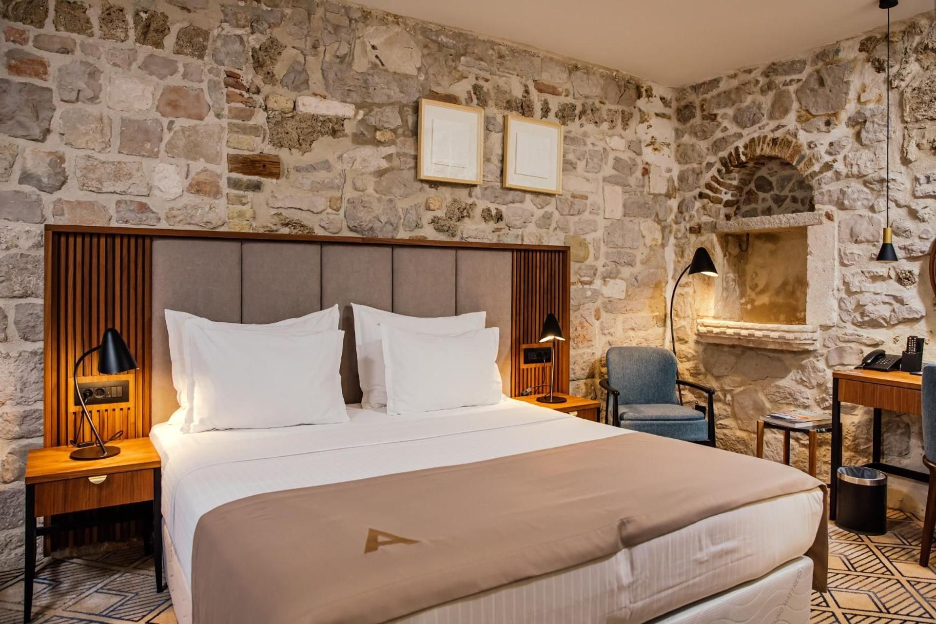 Standard Double or Twin Room with Garden View