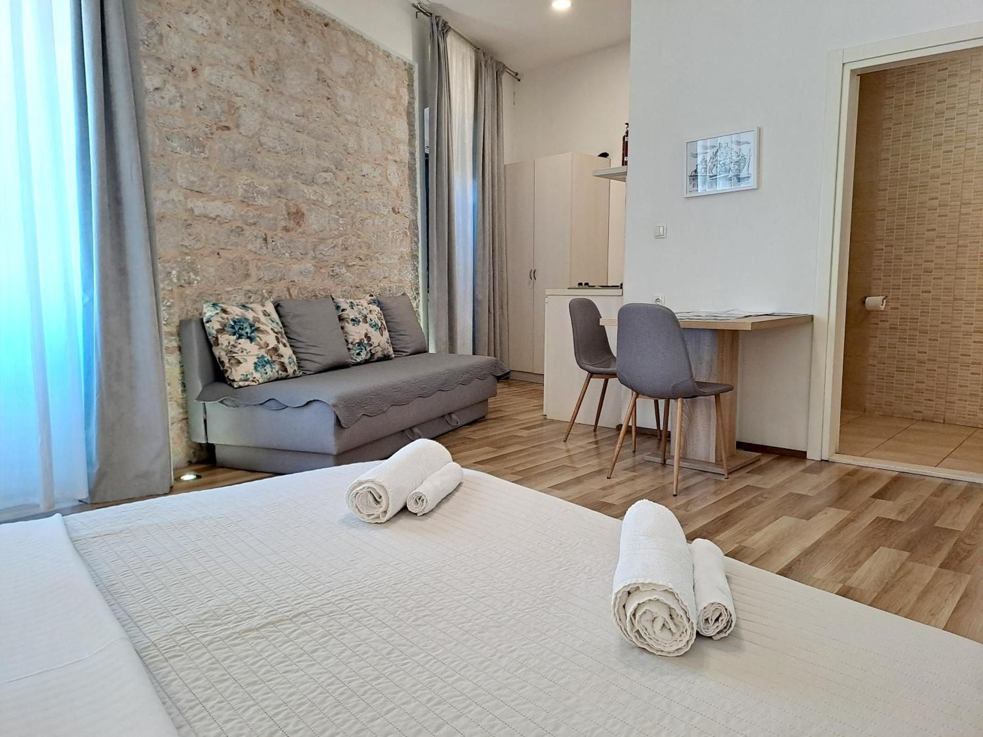 Luxury Studio Apartment