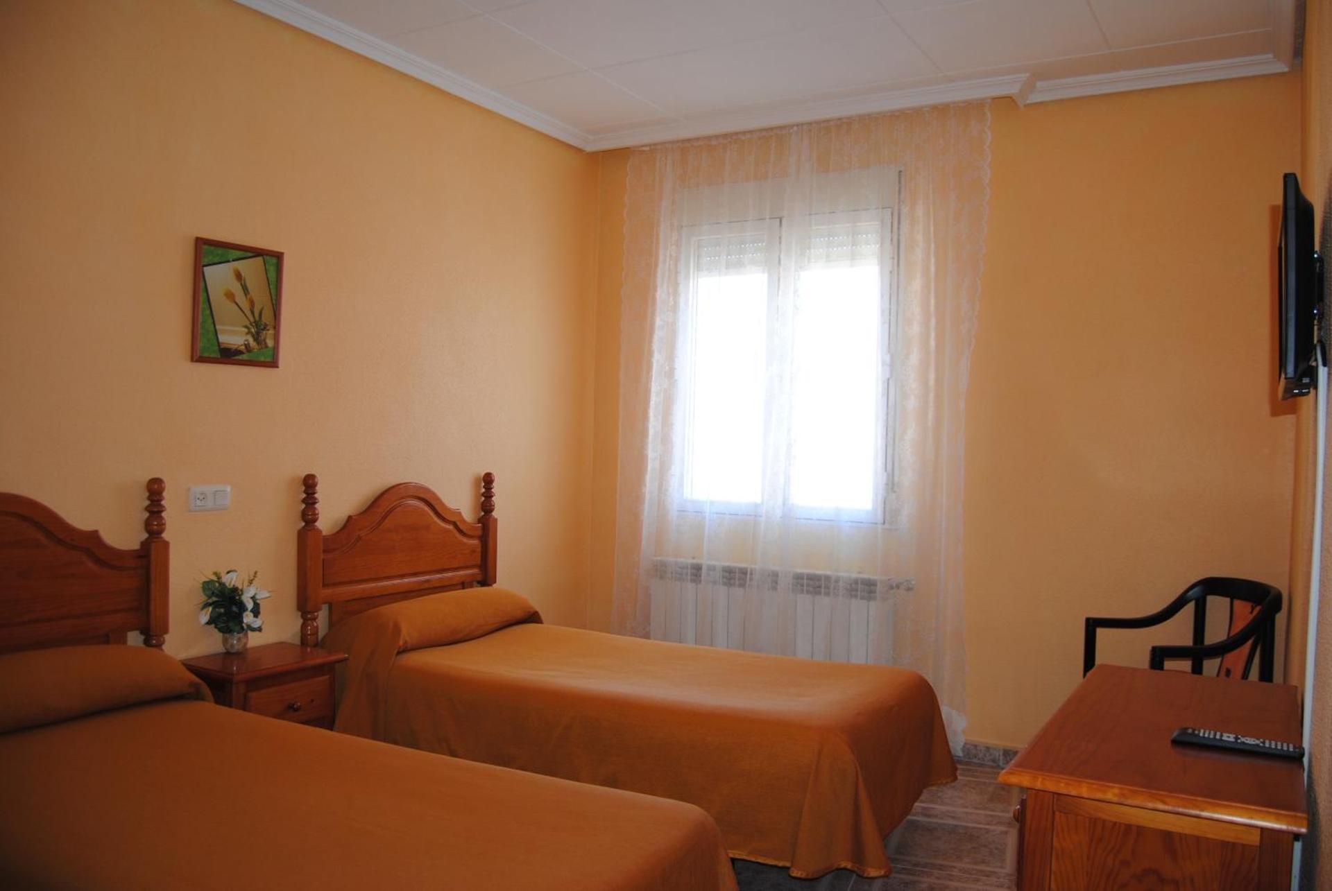 Triple Room with Bathroom