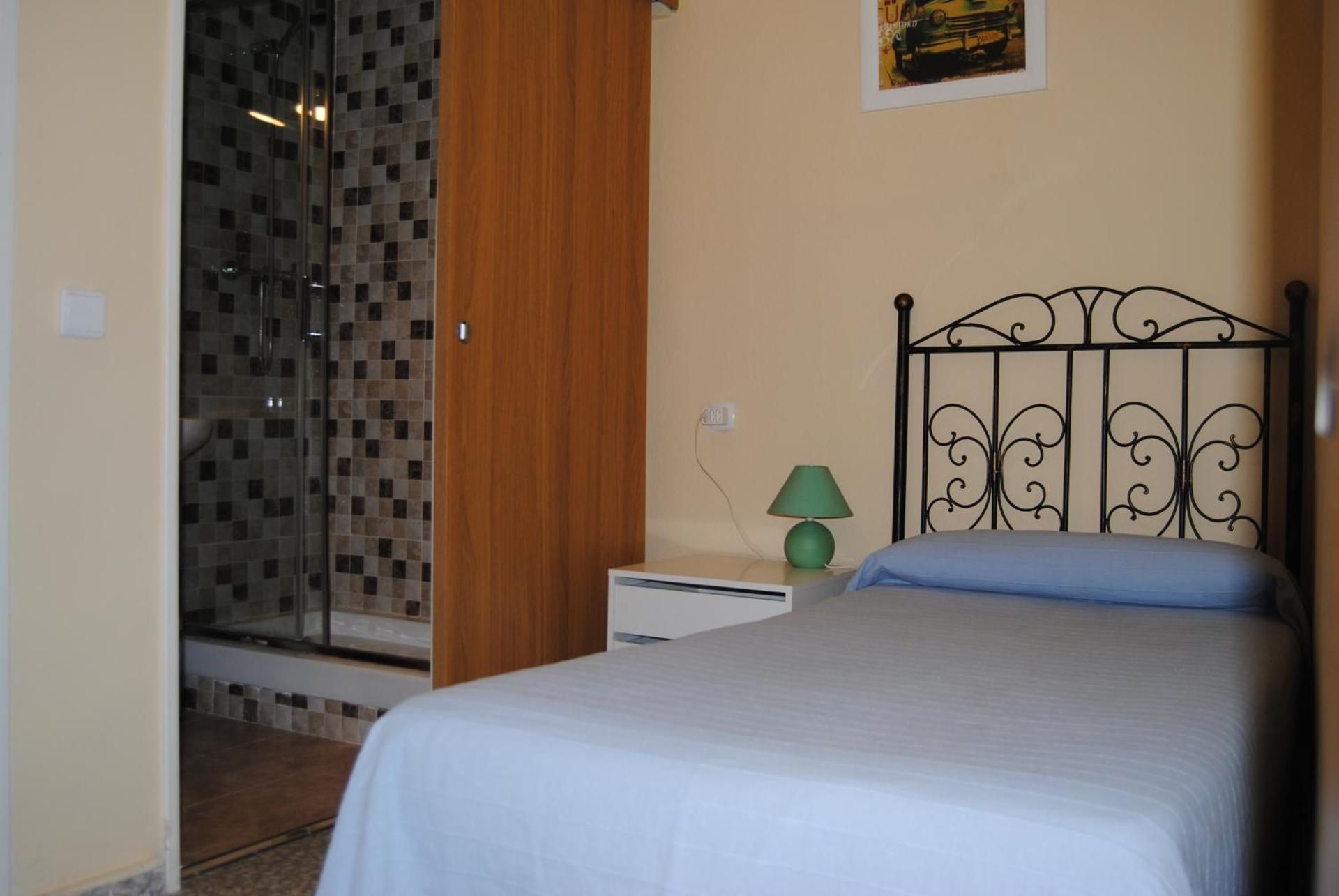 Single Room with Private Bathroom