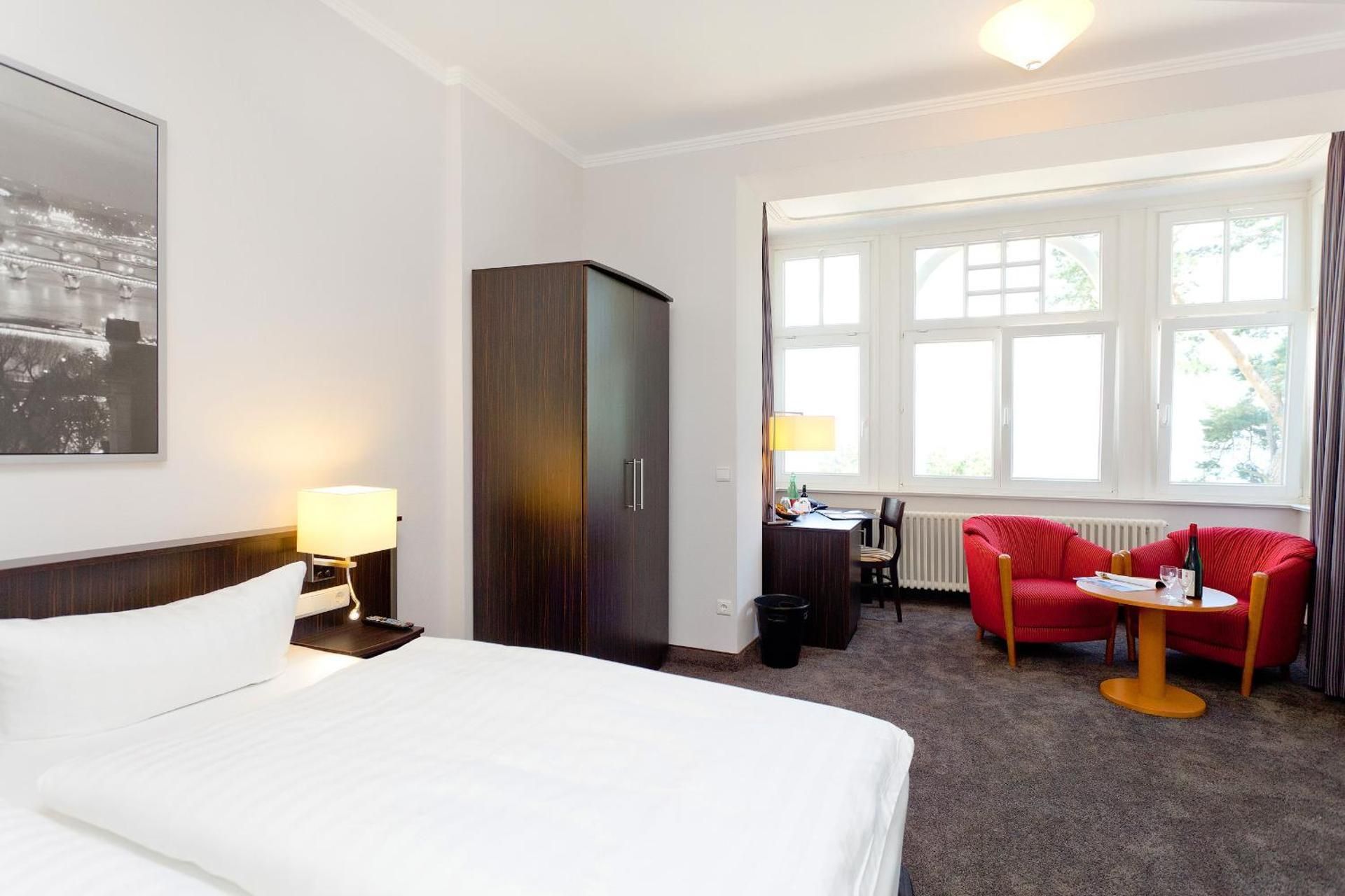 Junior Suite with Panoramic Sea View
