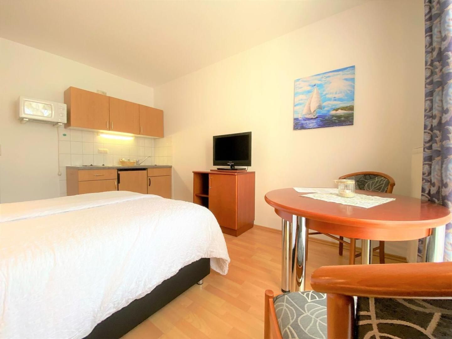 1 Raum Appartement Hühnergott