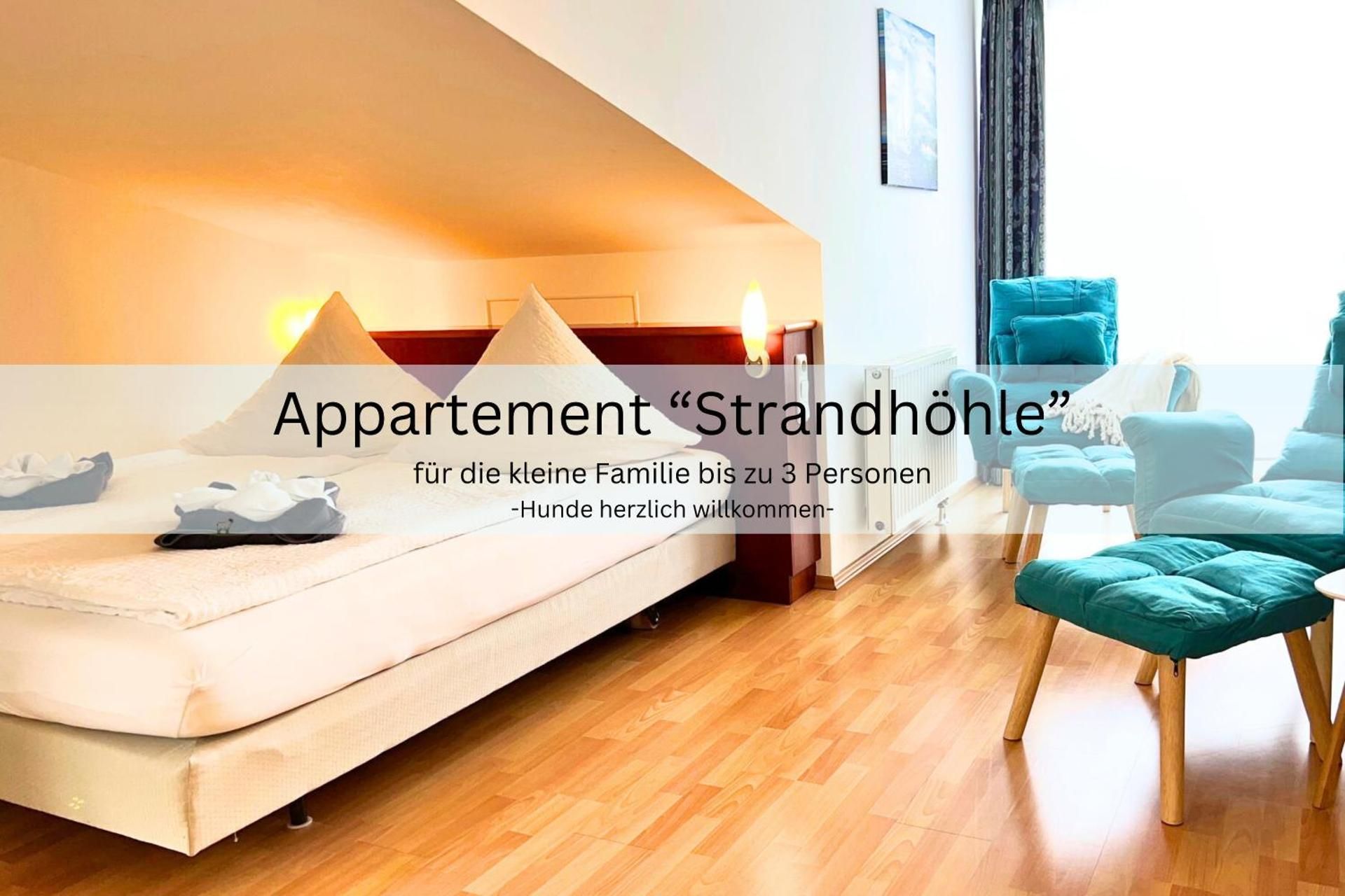Deluxe Double Room (2 Adults + 1 Child)