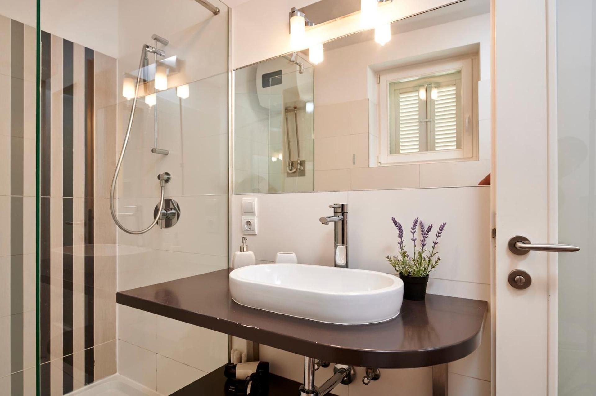 Luxury One-Bedroom Apartment