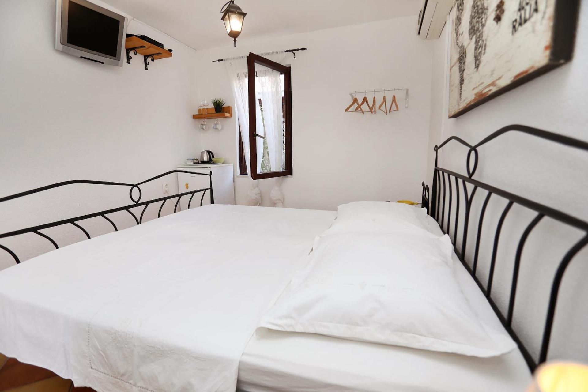 Guesthouse Kate Standard Queen Room