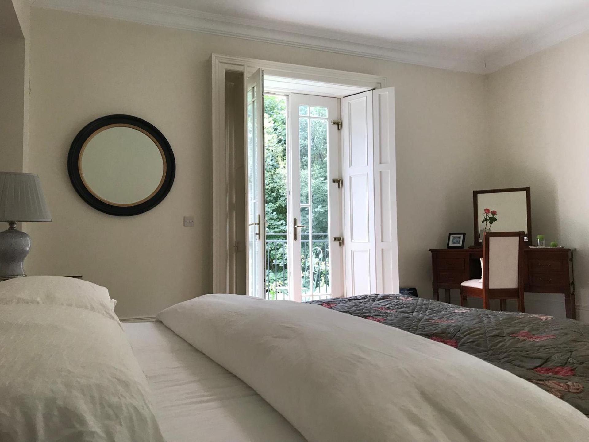 Suite with Garden View