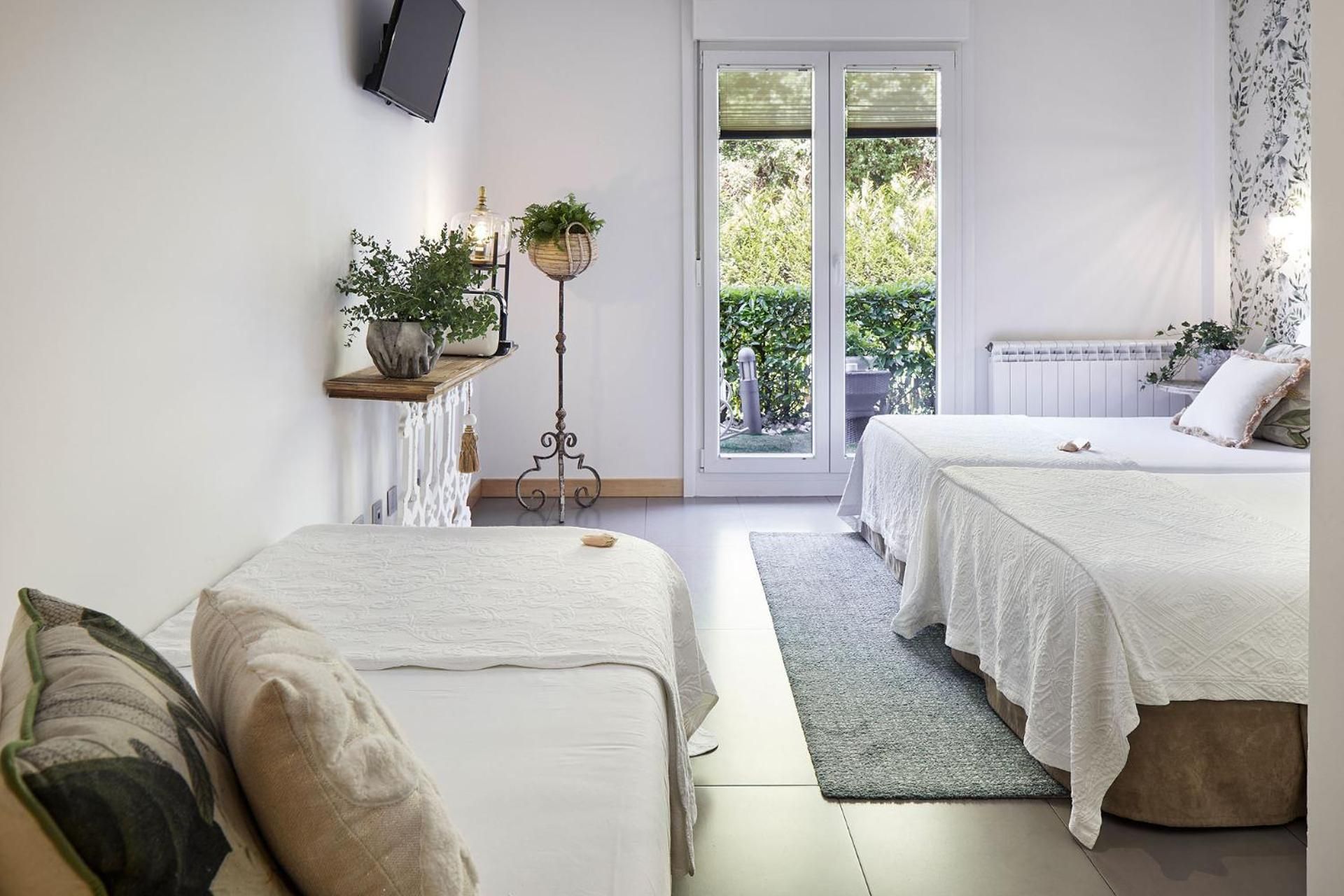 Triple Room with Terrace
