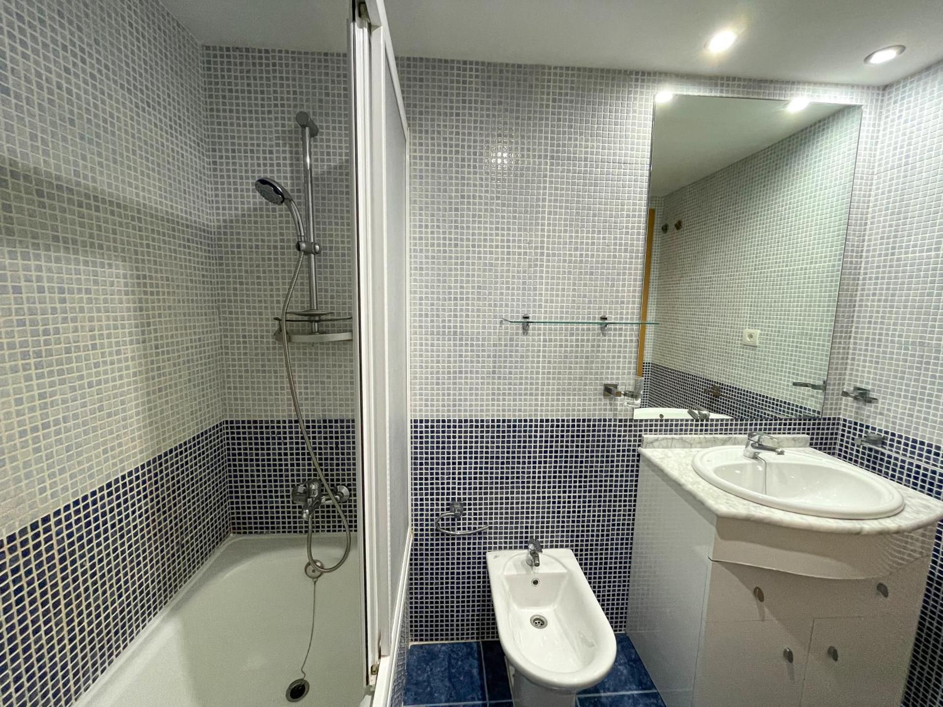 Two-Bedroom Apartment (6 Adults)