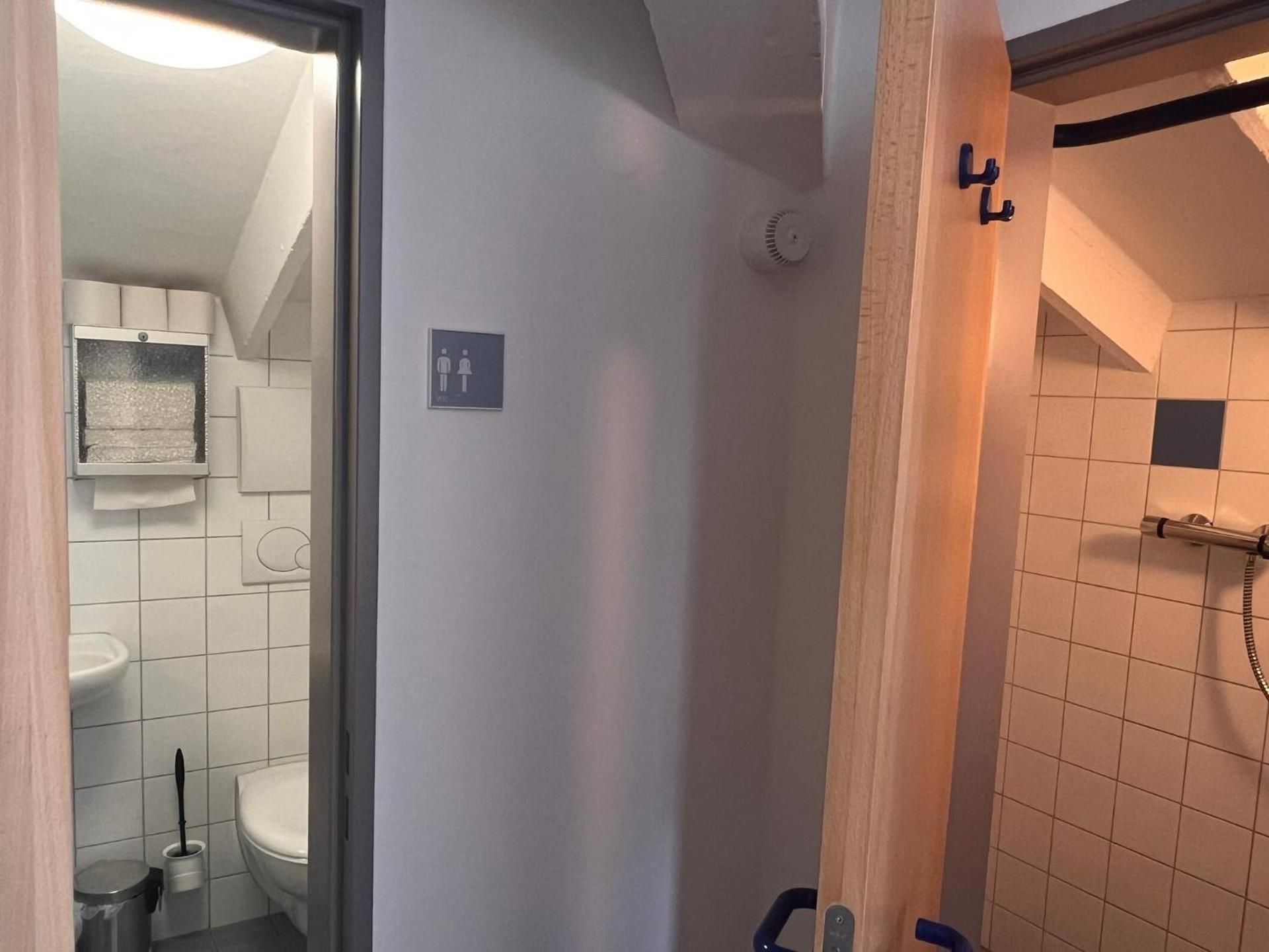 Single Room with Shared Bathroom