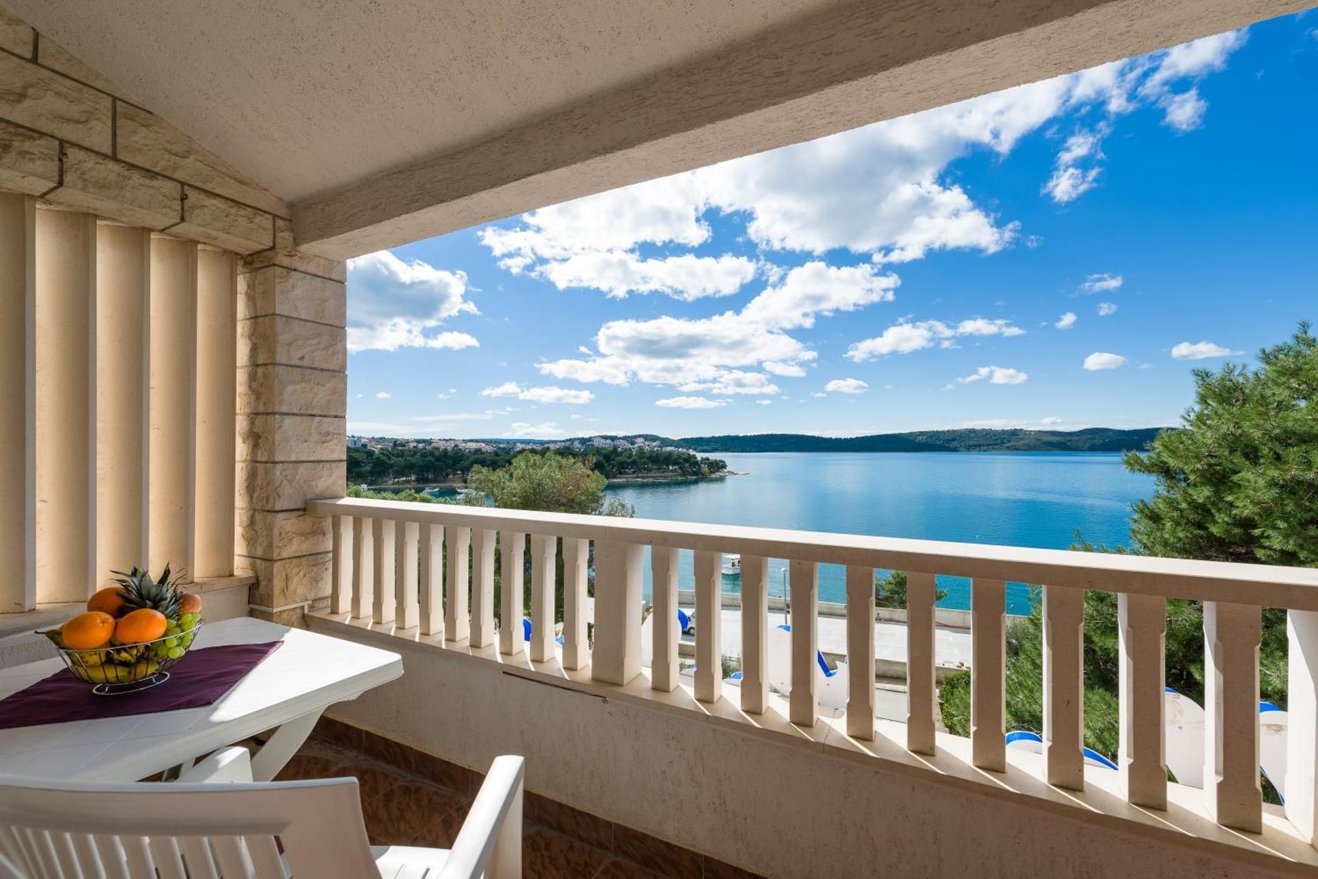 Apartments Villa Luxor Deluxe Four-Bedroom Apartment 2