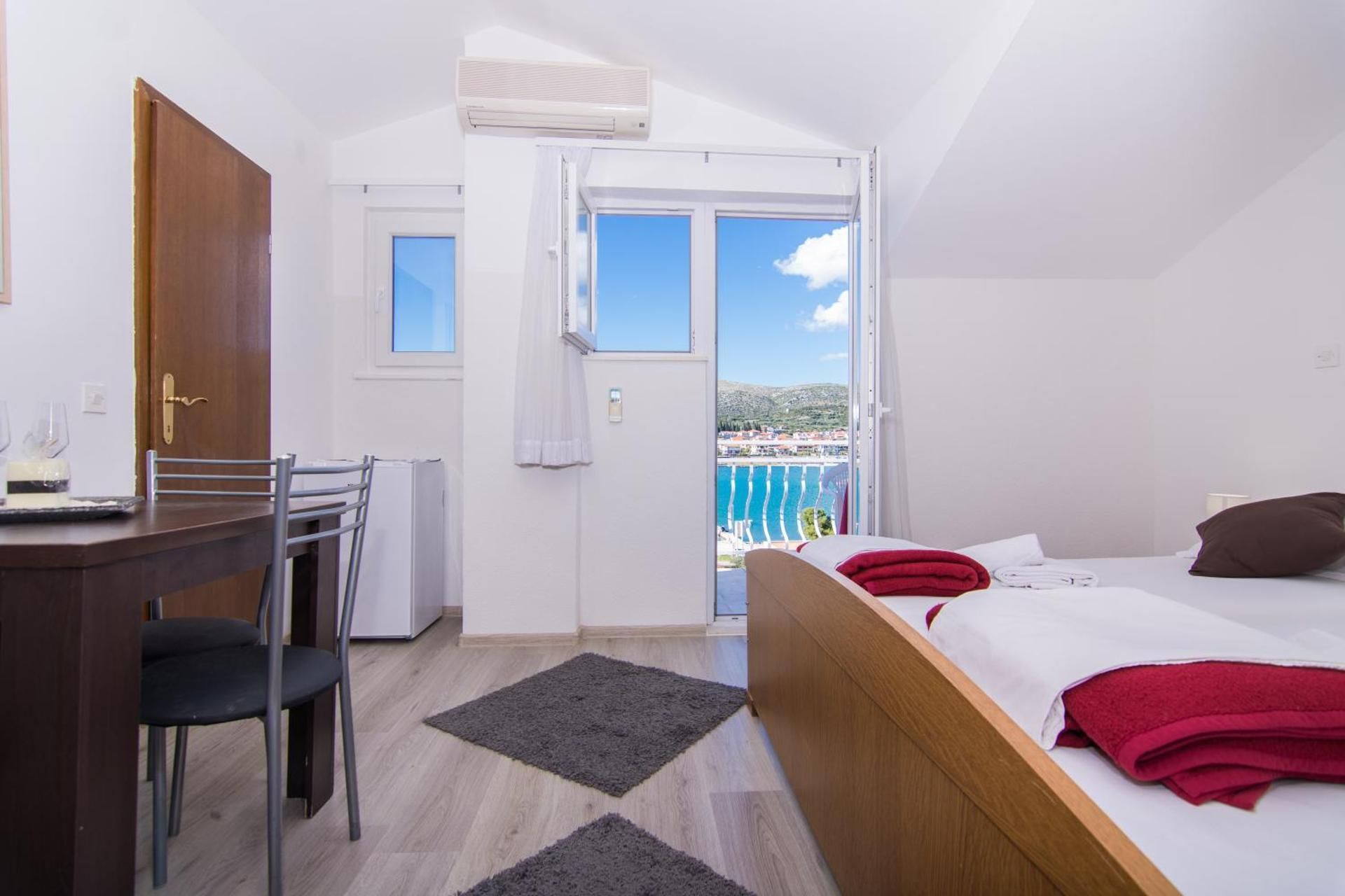 Studio with Sea View