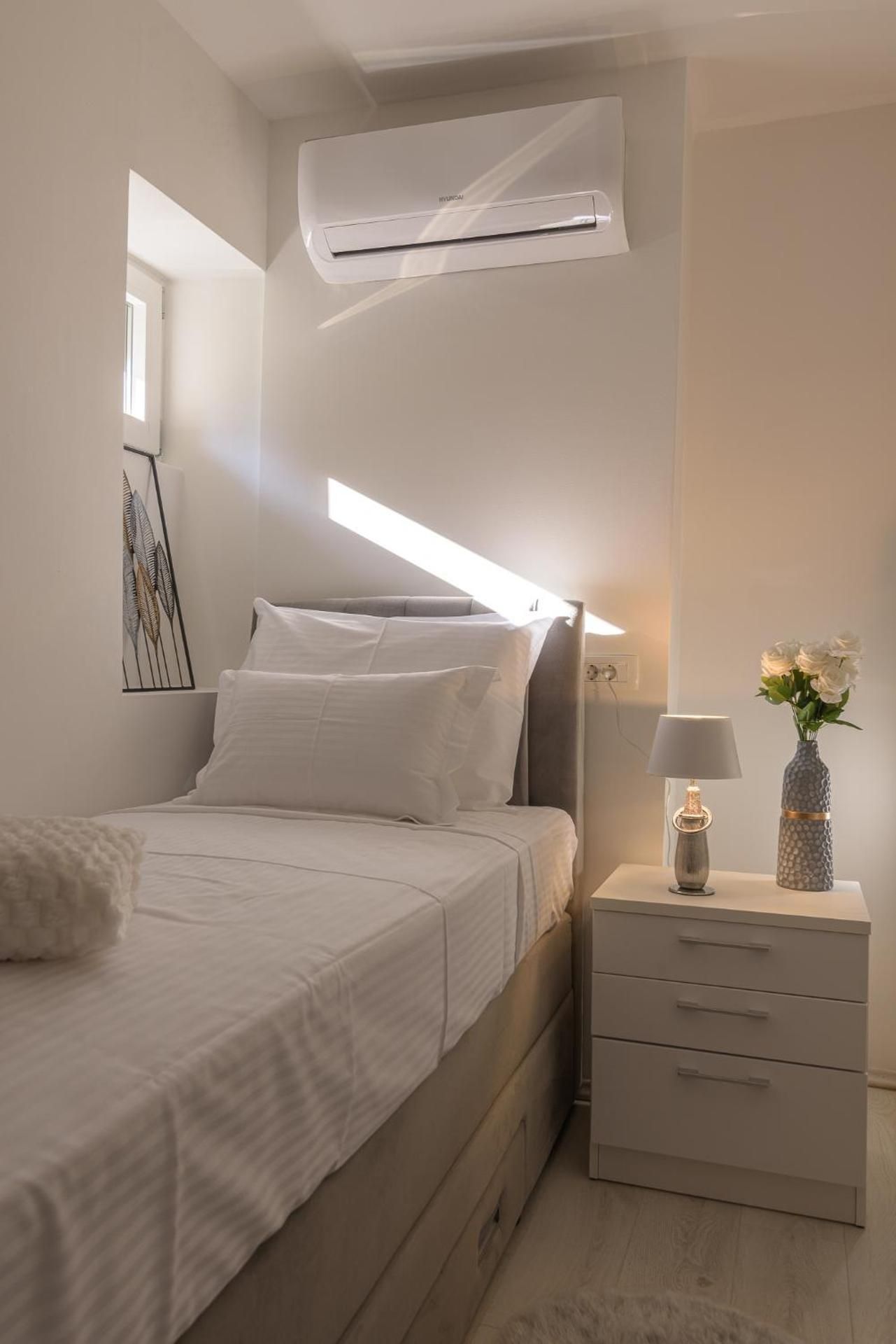 Rooms Bartul Trogir Single Room With Private Bathroom 2