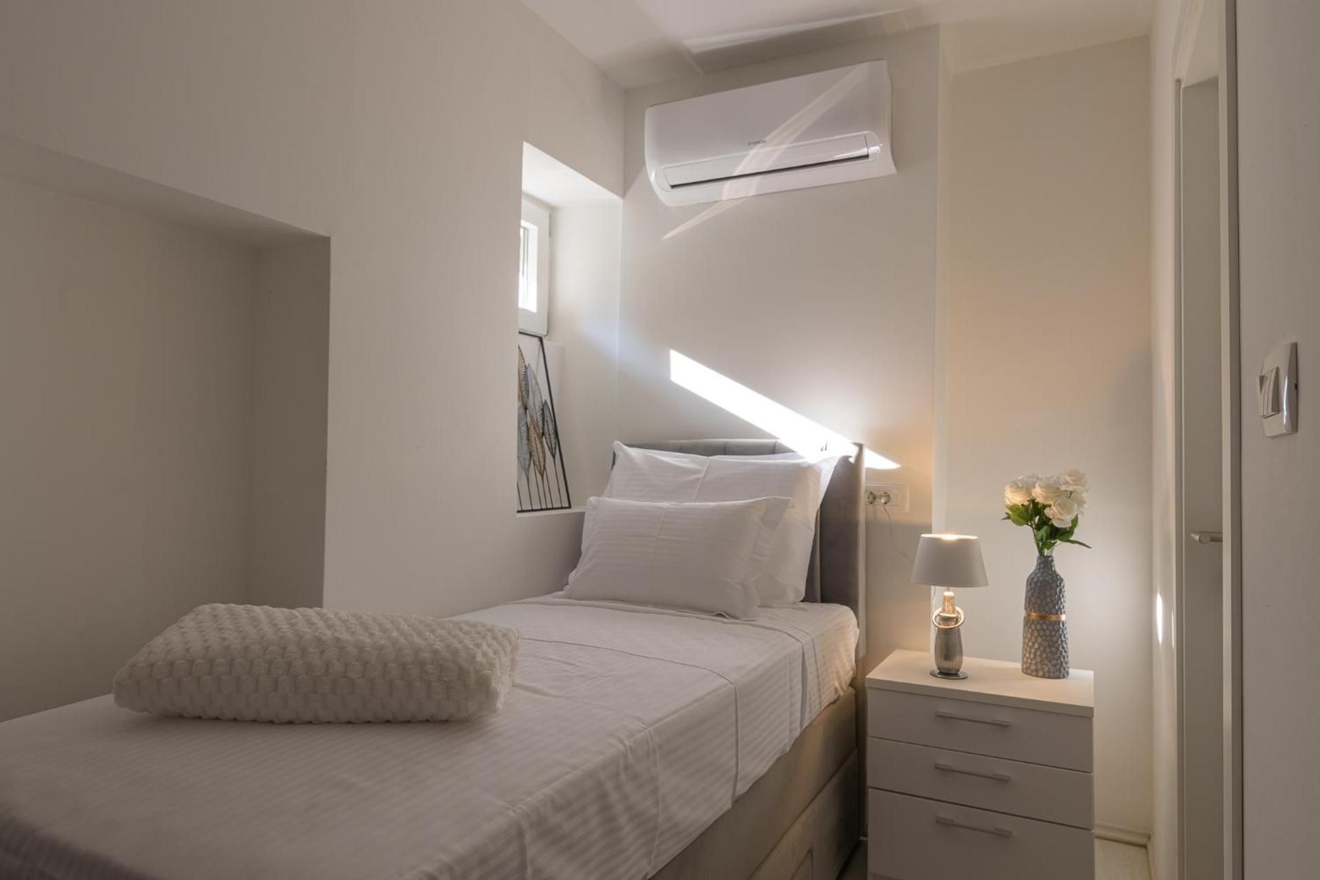 Rooms Bartul Trogir Single Room With Private Bathroom