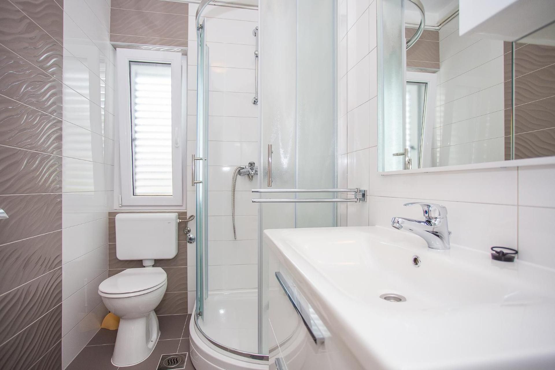 One-Bedroom Apartment with Balcony (4 Adults)