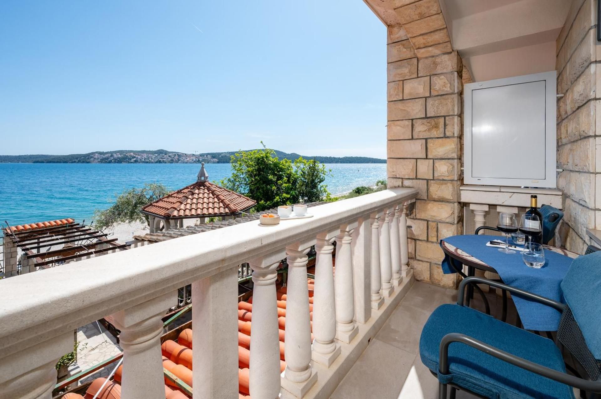 Studio with Balcony
