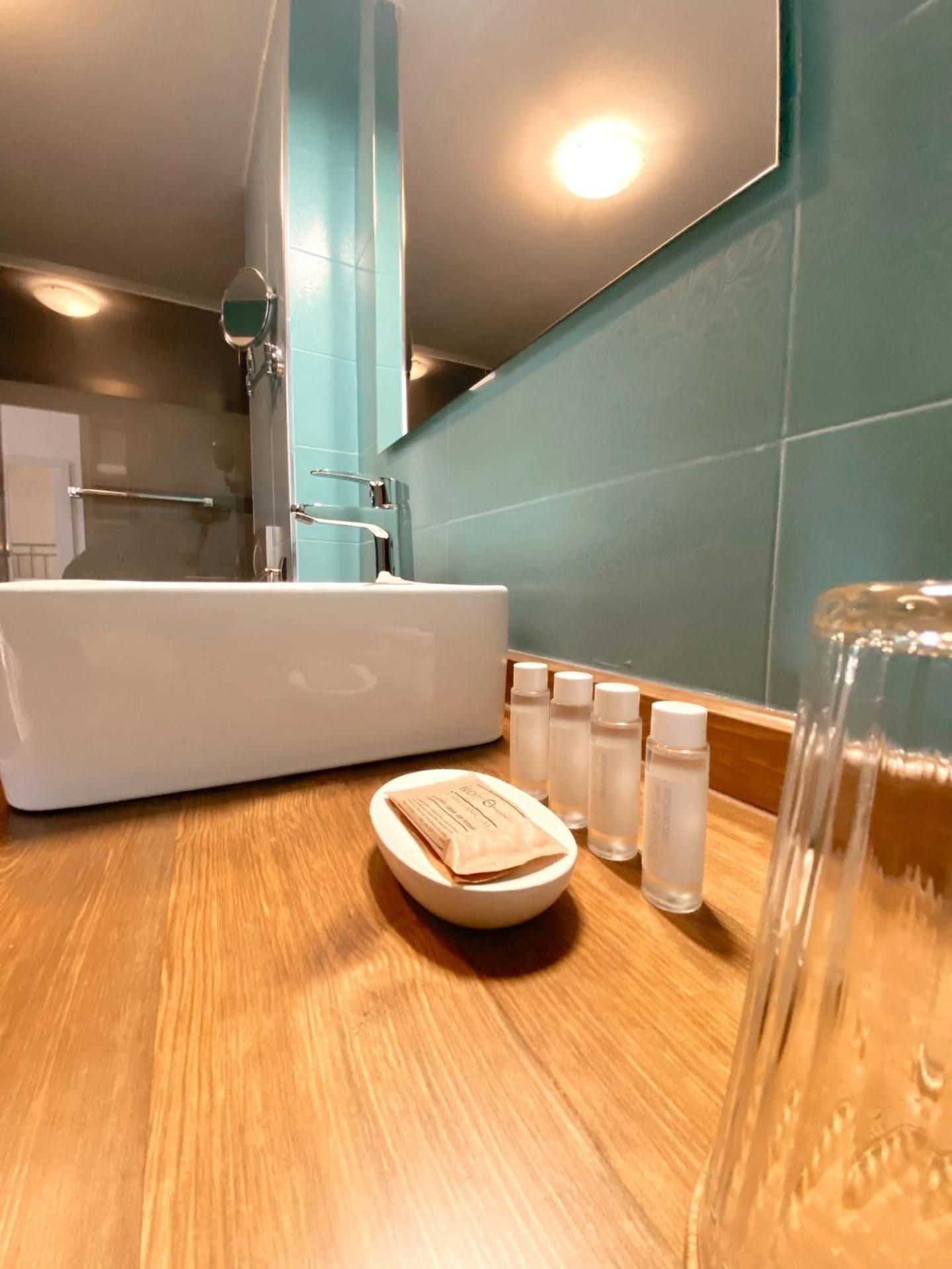 Double Room with Spa Bath and Garden Views