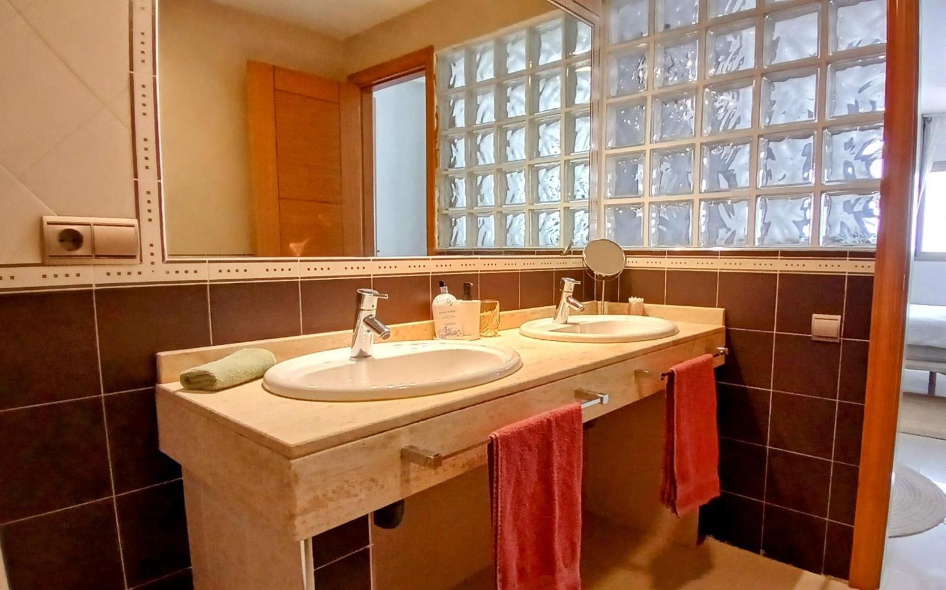 Deluxe Double Room with Bath
