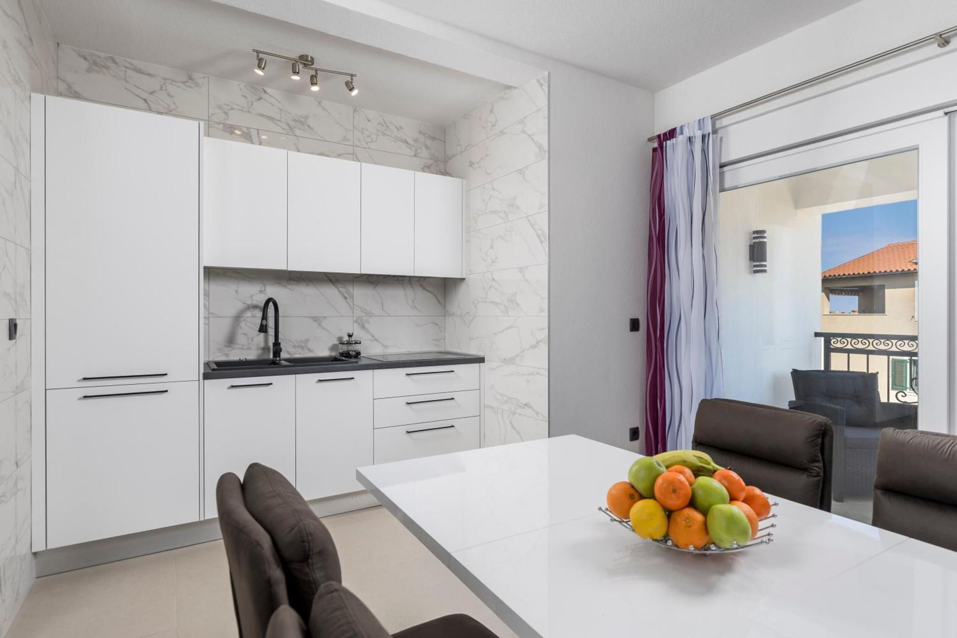 One-Bedroom Apartment with Terrace
