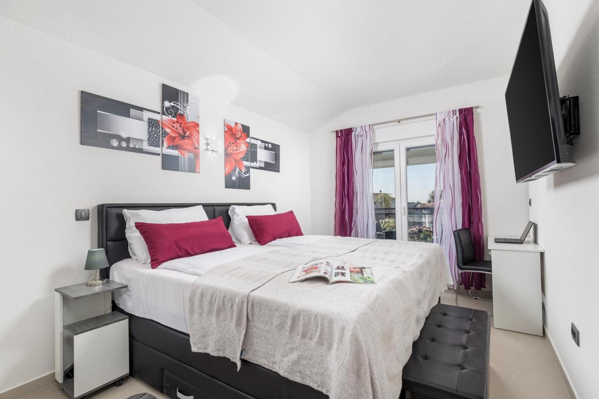 One-Bedroom Apartment with Terrace