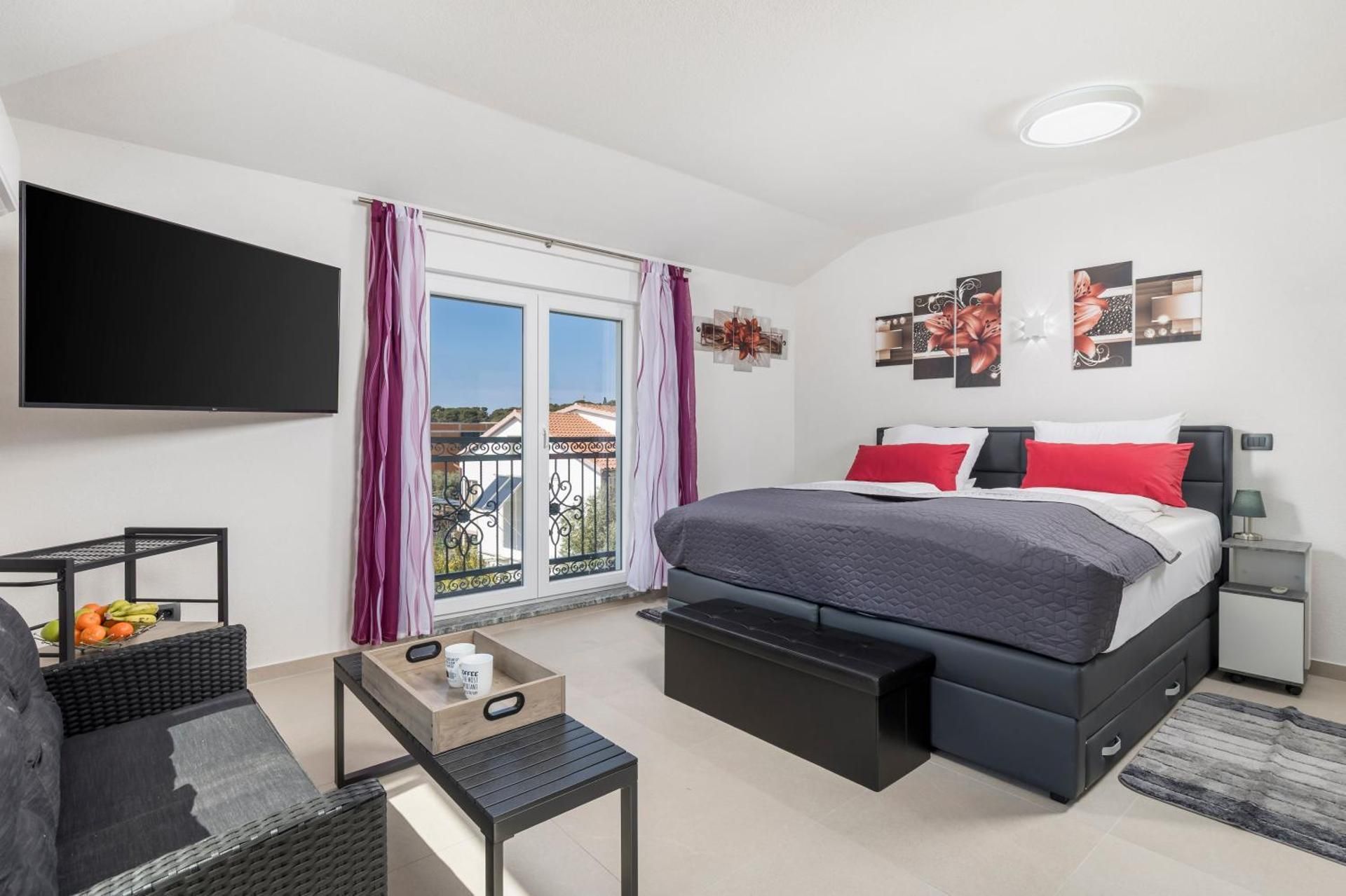 Studio with Sea View