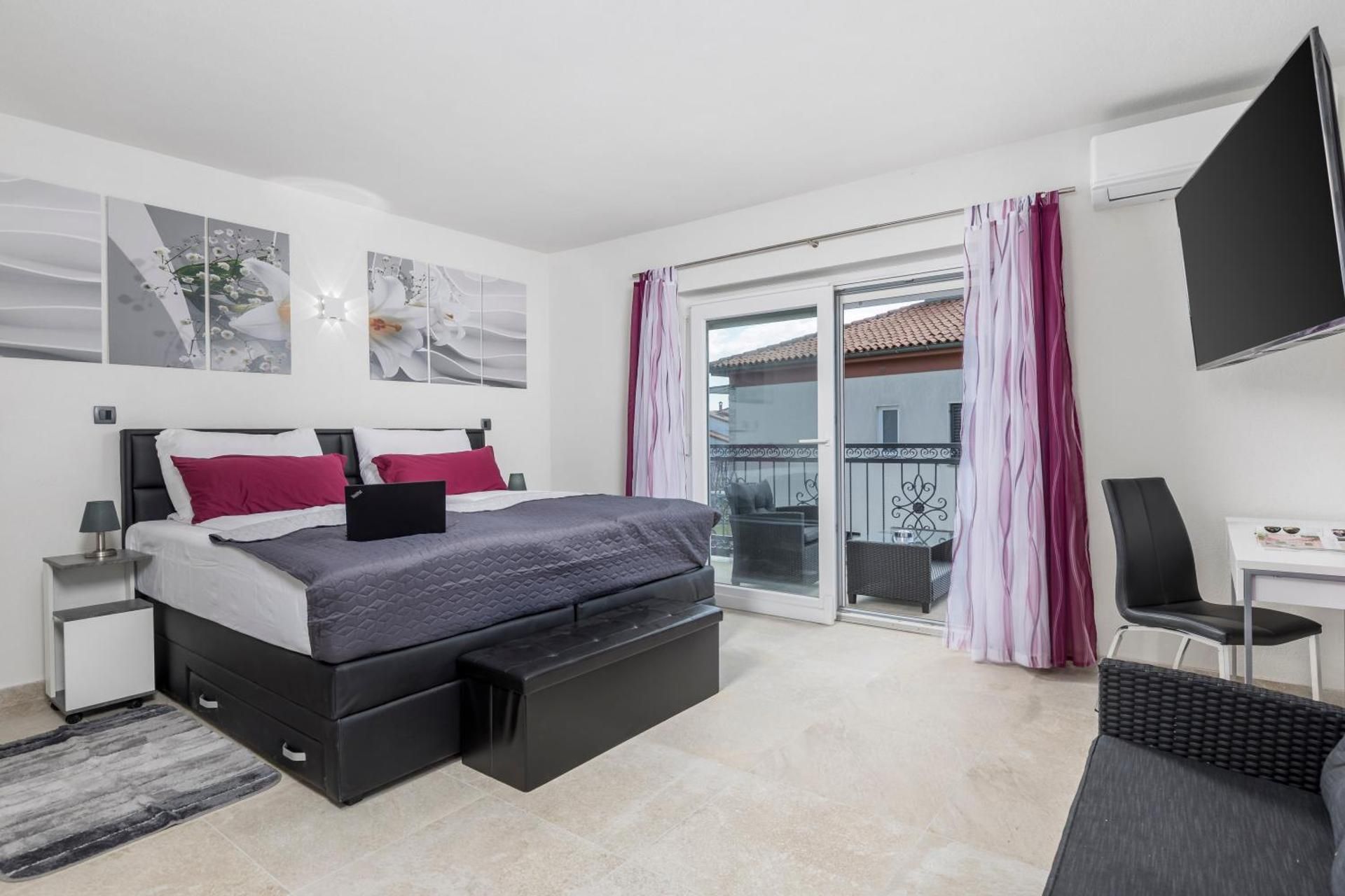 Studio with Balcony