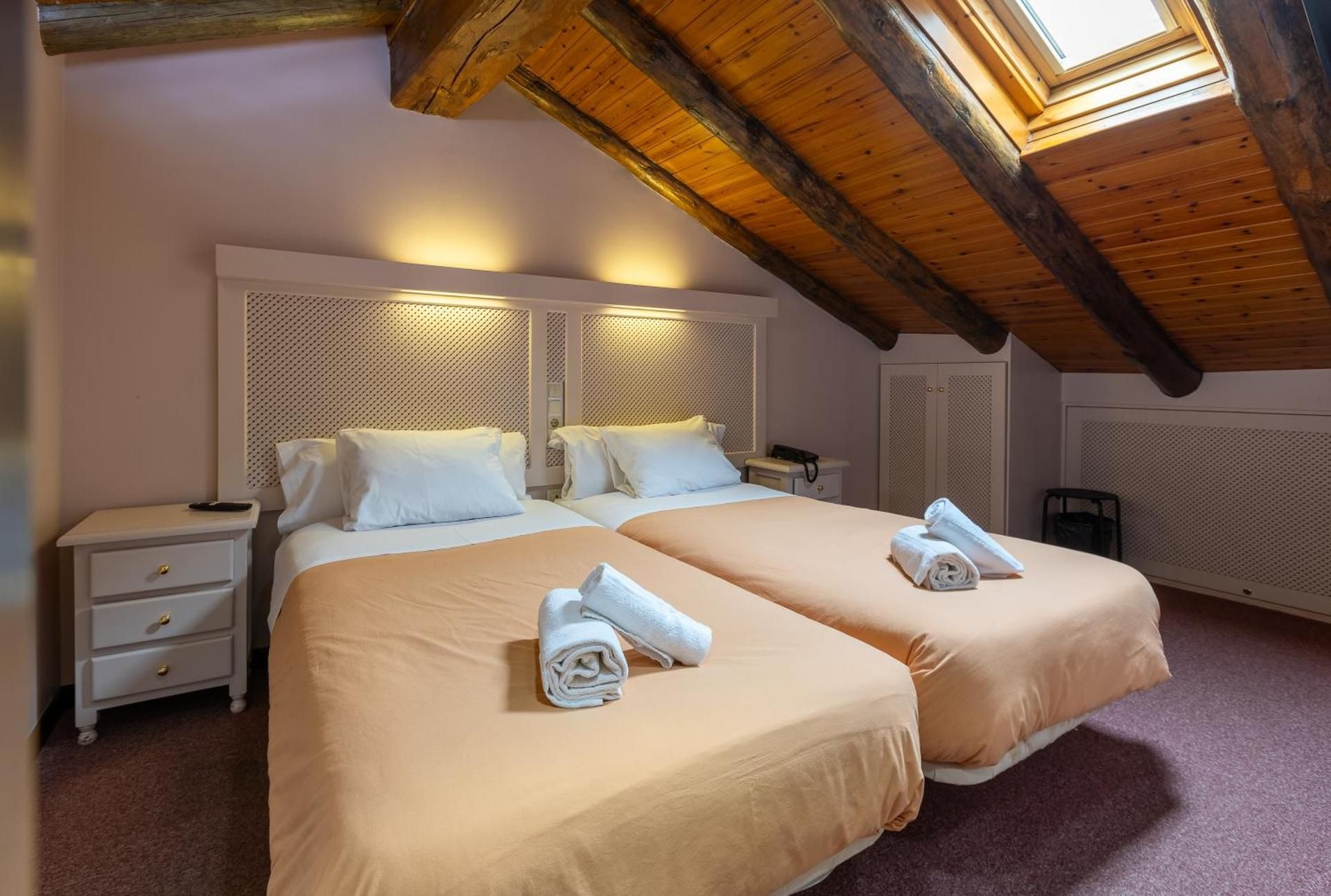 Hotel Micolau Standard Family Room 2