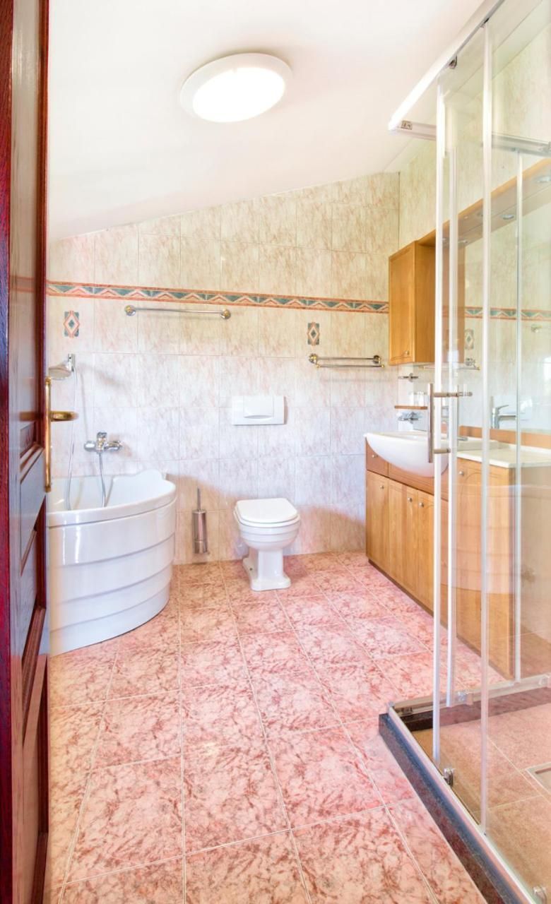 Large Double or Twin Room