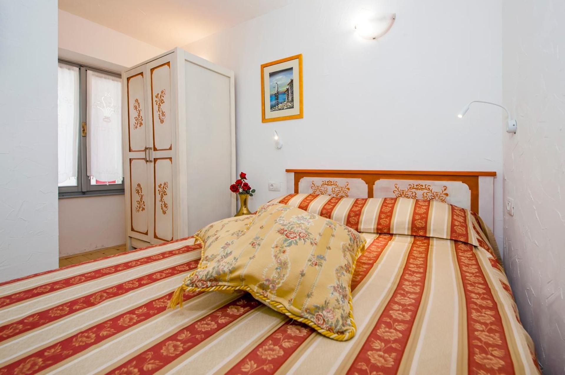Small Single Room