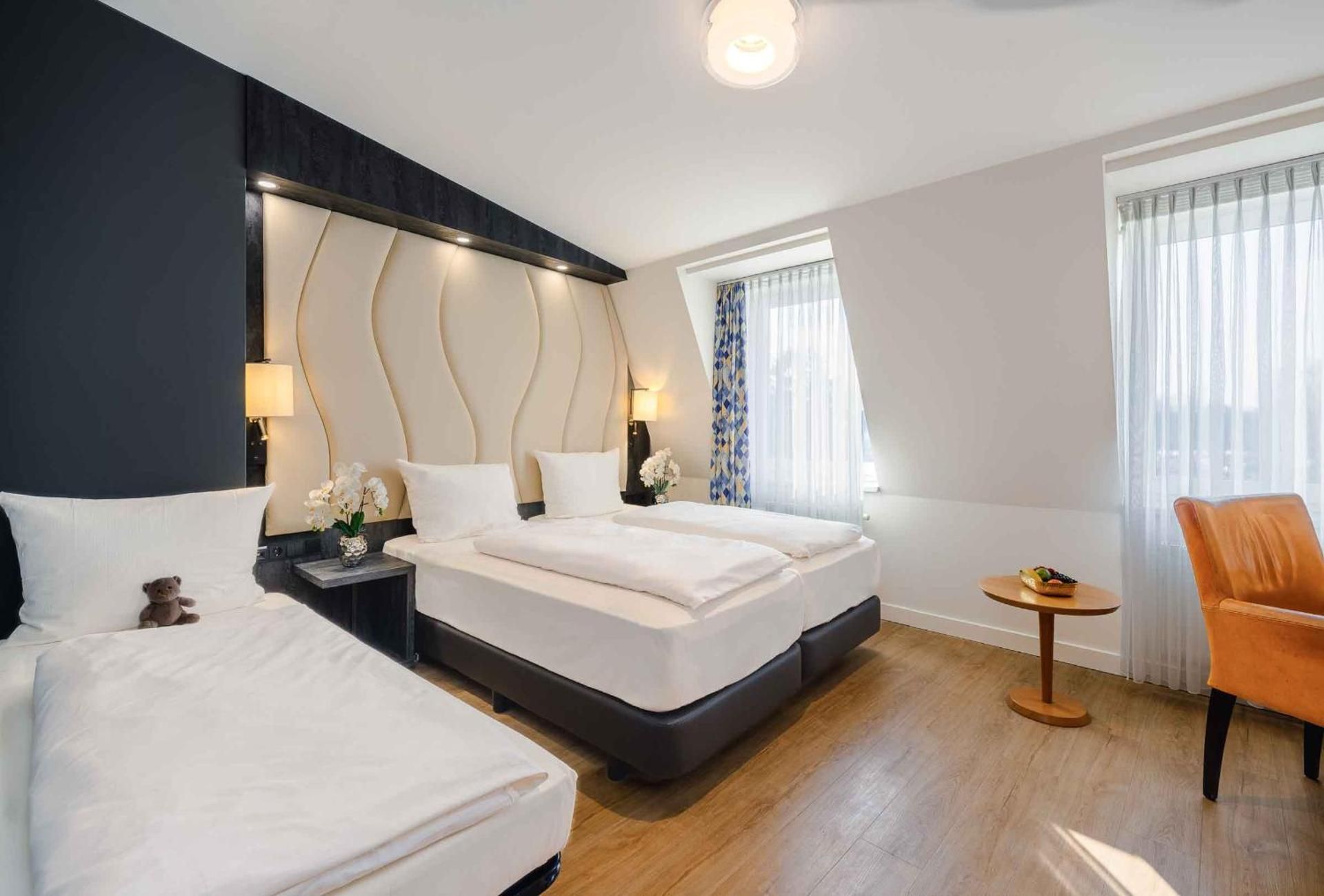 PLAZA INN Köln Pulheim Comfort Triple Room 6